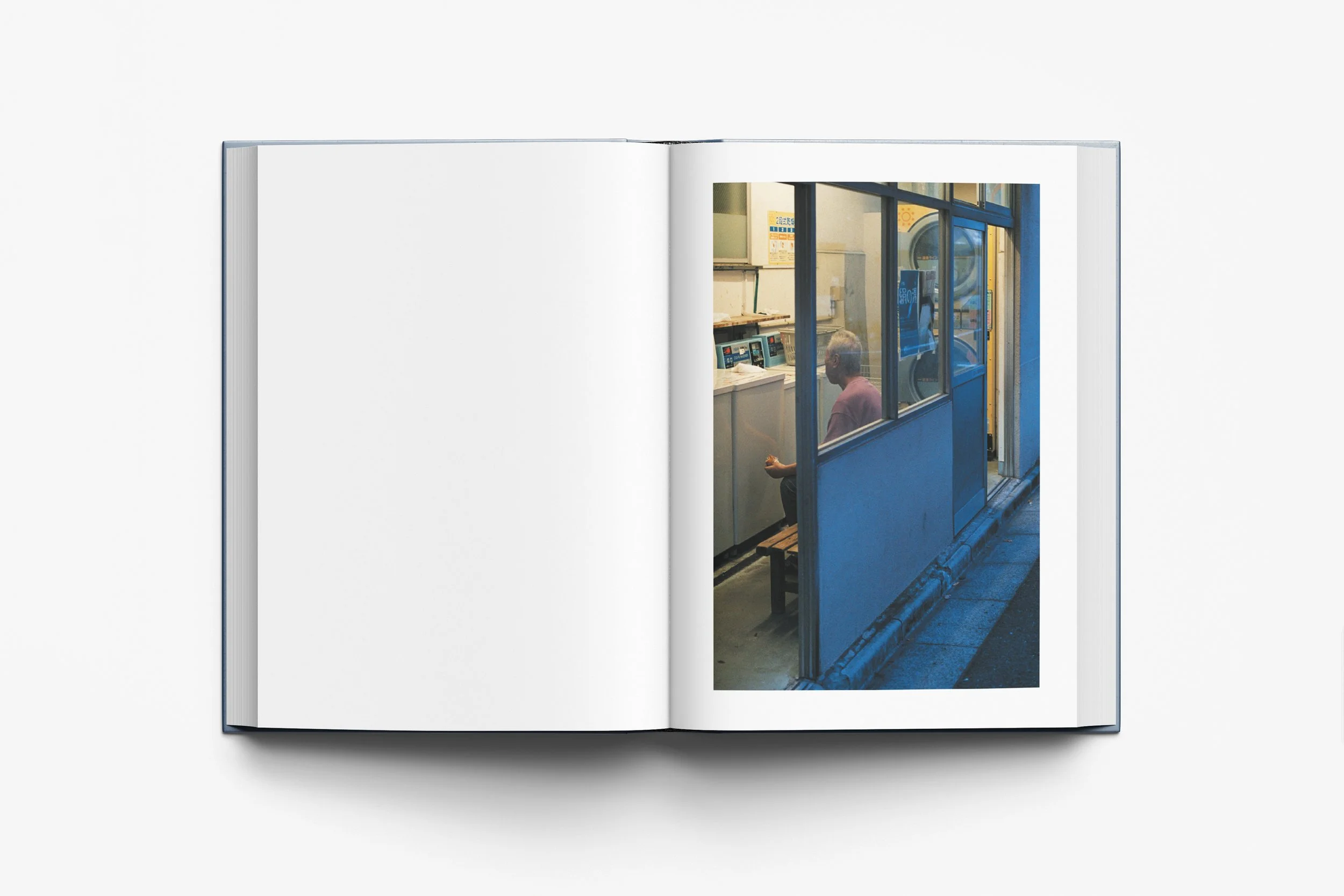 19.Inside-MockUP.jpg