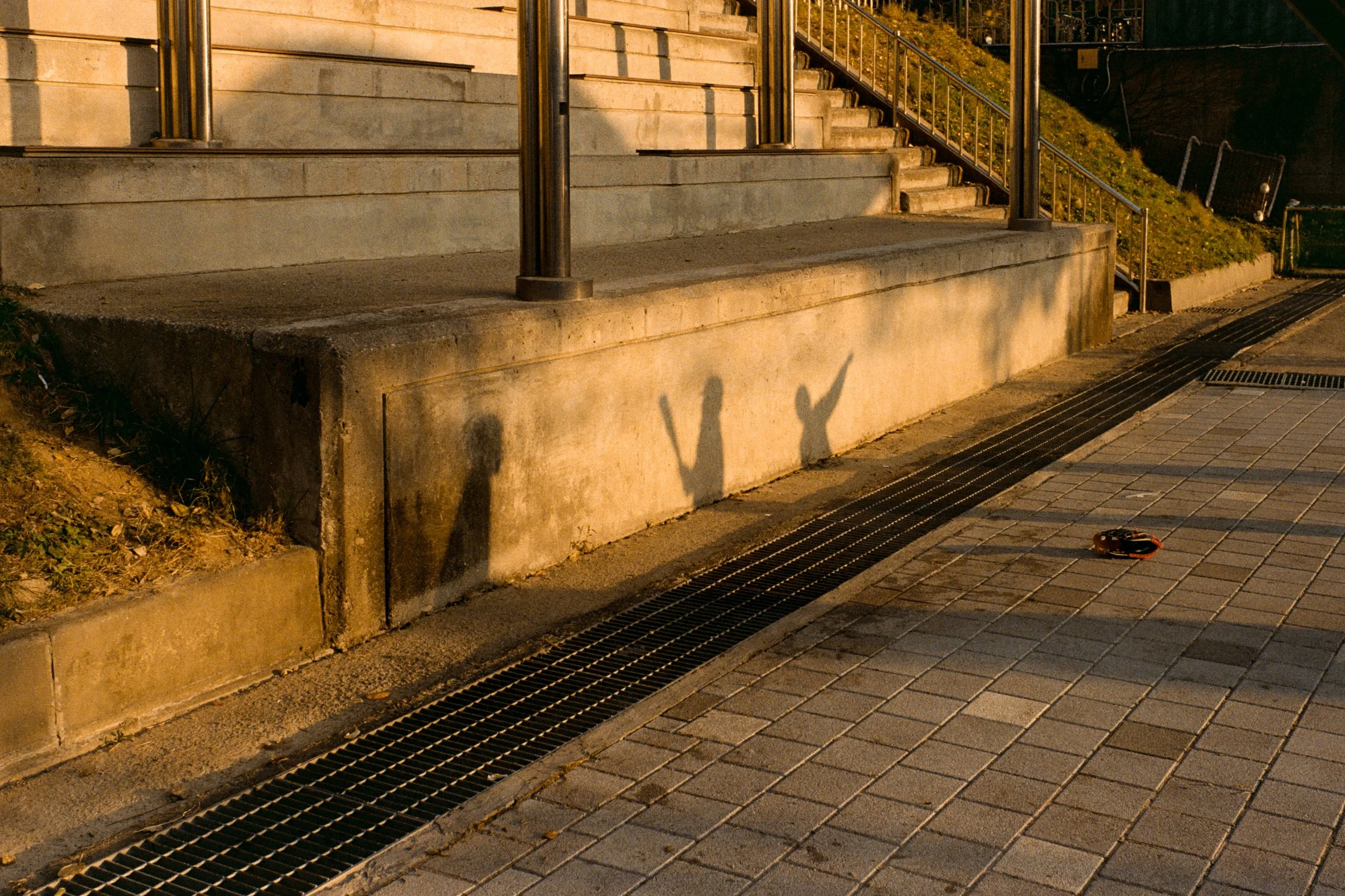 Mangwon-dong, Mapo-gu, Seoul, December 2025 | Leica M6 + 35mm summicron v4 + Kodak color Plus 200