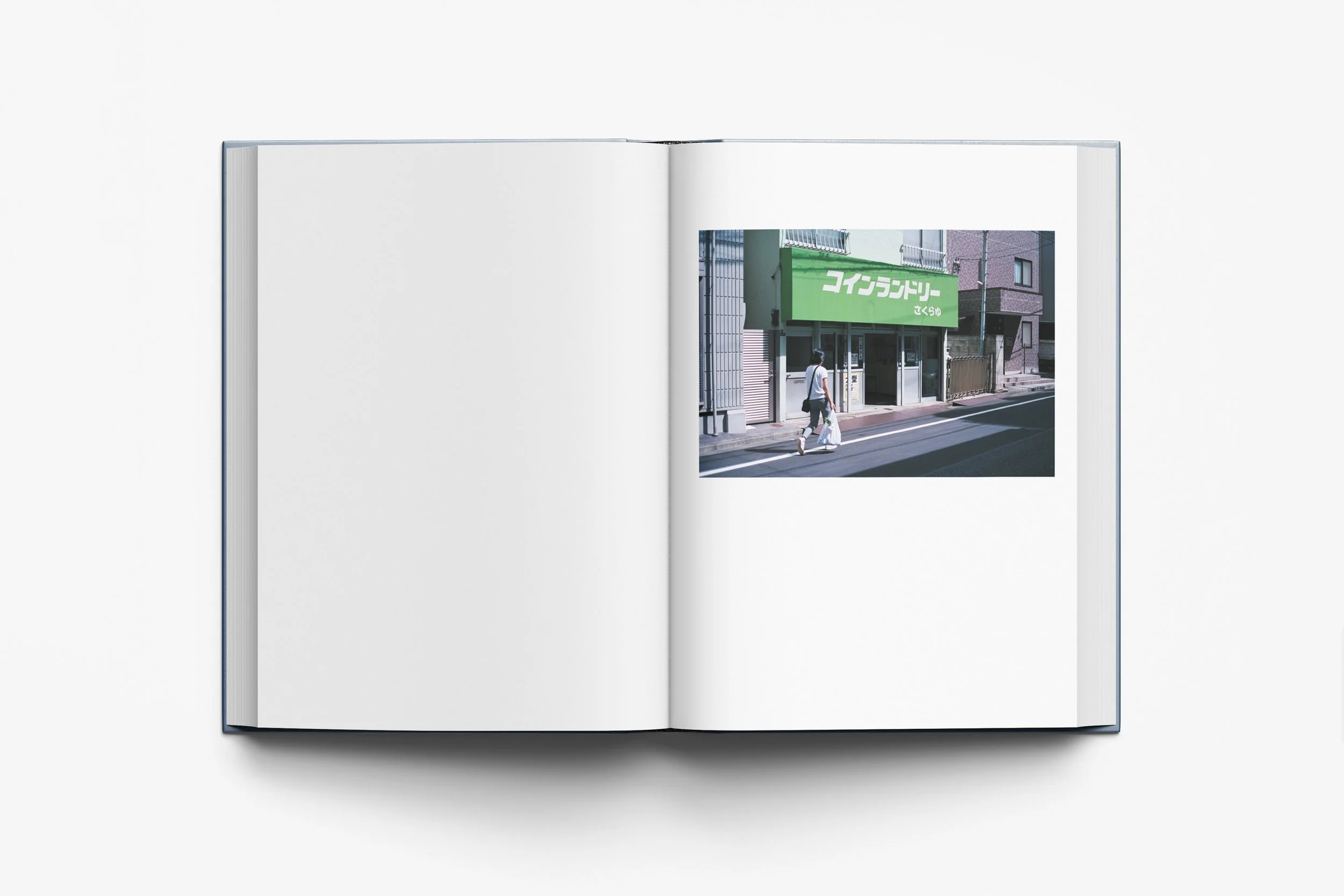 17.Inside-MockUP.jpg