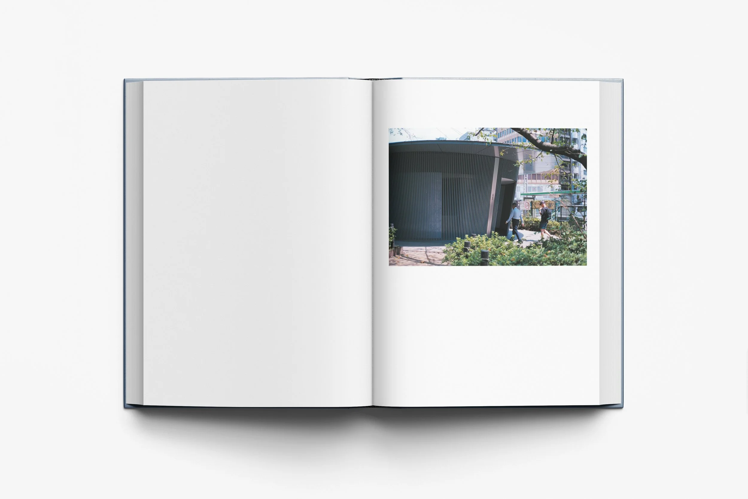 16.Inside-MockUP.jpg