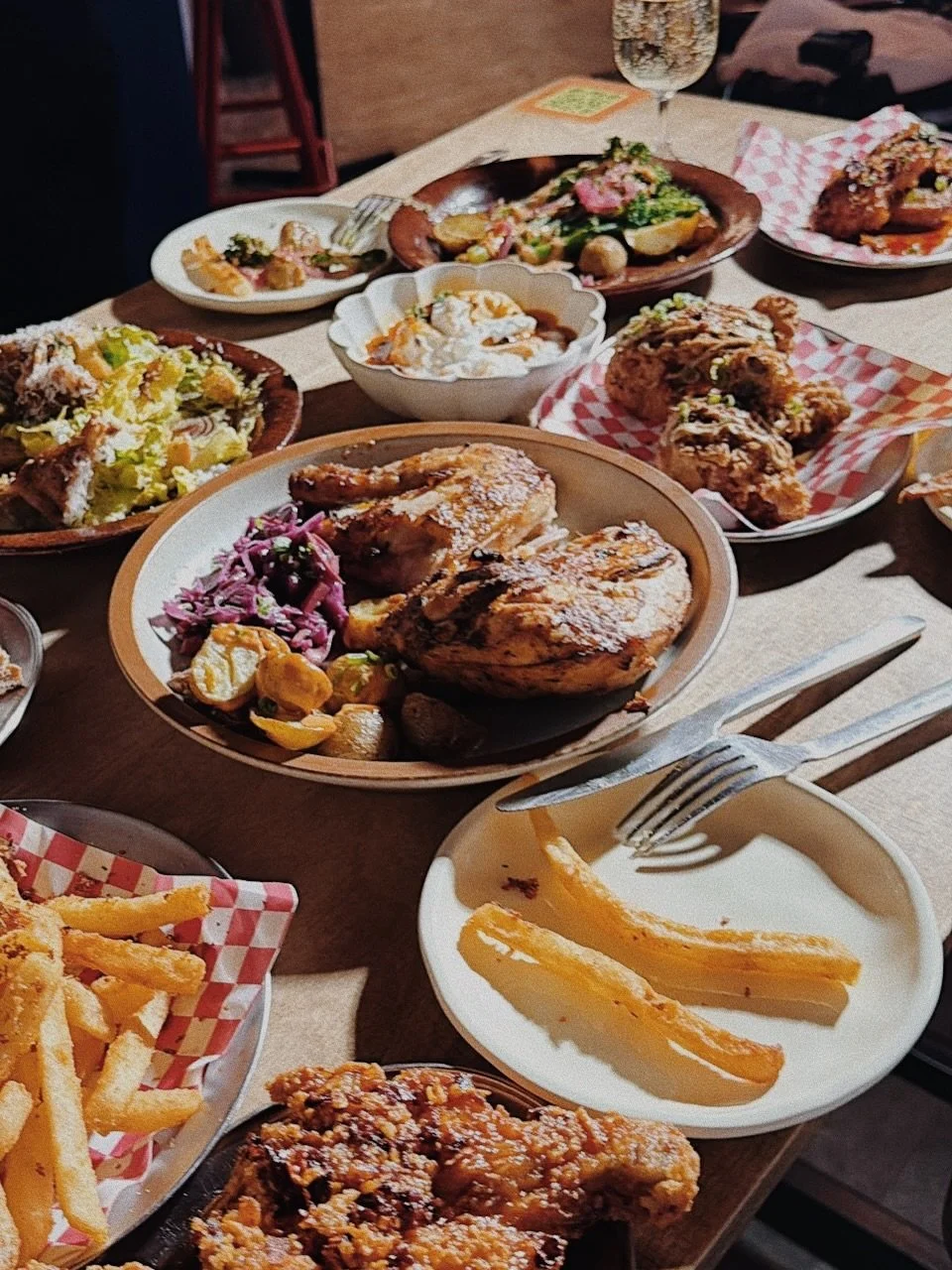 What&rsquo;s cooking, good looking? 👀

A little sneak peek behind the scenes from last week. 
Same kitchen, new chapter, and a whole lot of good things coming this way.

New year, new food, new energy.
Kitchen&rsquo;s hot. Chickens are firing.
You k