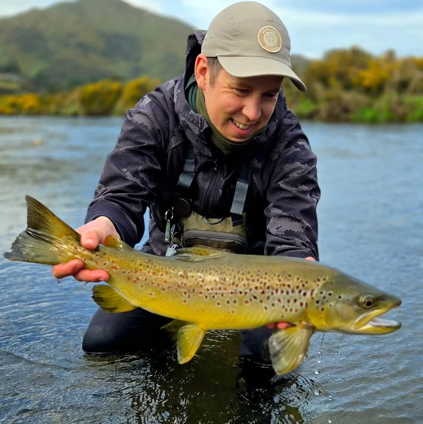 The season has started off well with a couple of awesome trips. Great fish, great company, and some beautiful engraved reels to go with it. 

Video coming soon. 

#flyfishingnz #flyreel #vrdesign #truttaperfetta