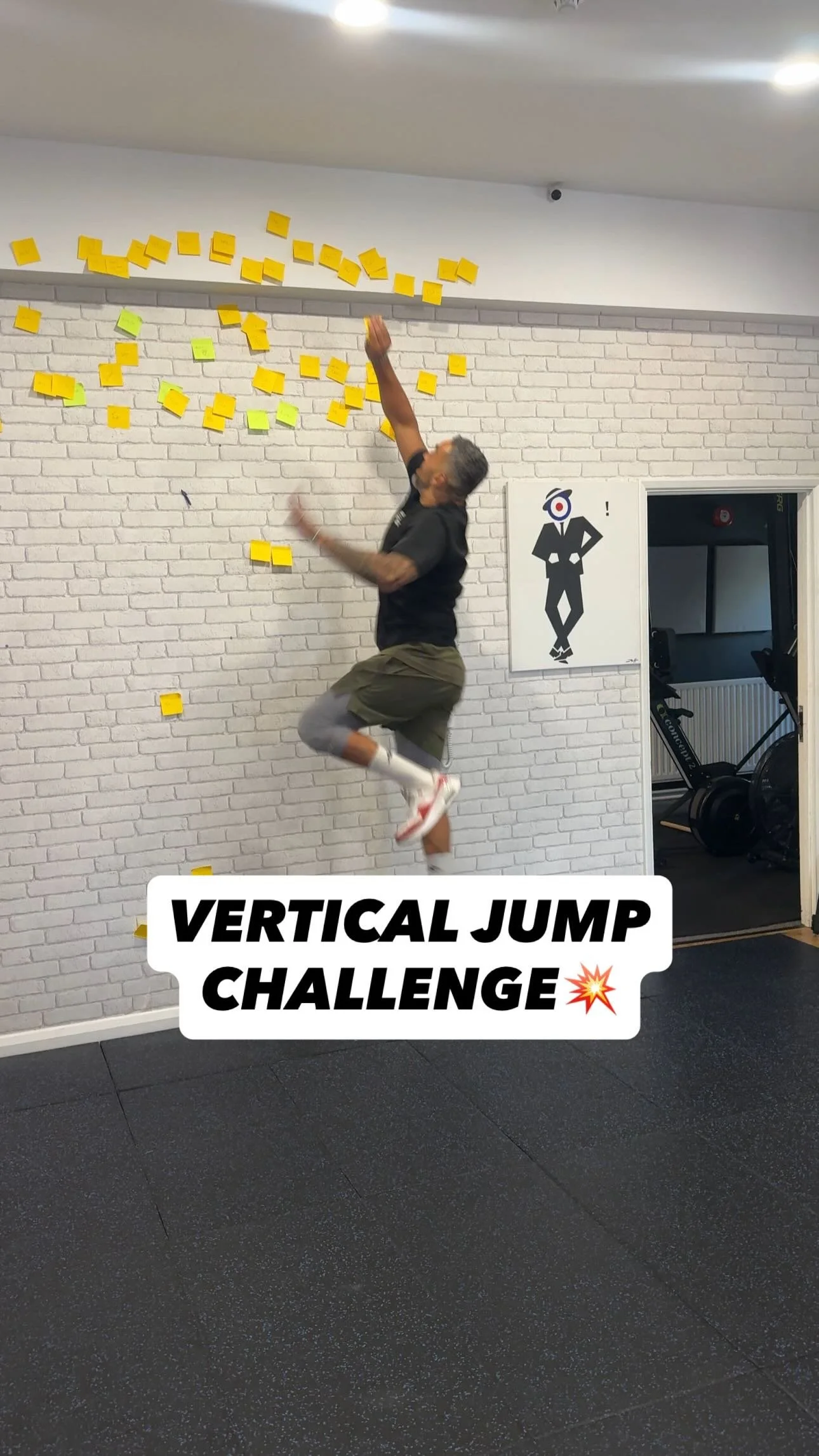 Nothing like a little friendly competition to test our ceilings 😅
Thankfully, we kept it to vertical… not horizontal and into the wall 😂
I’ll stop with the puns now 🙄