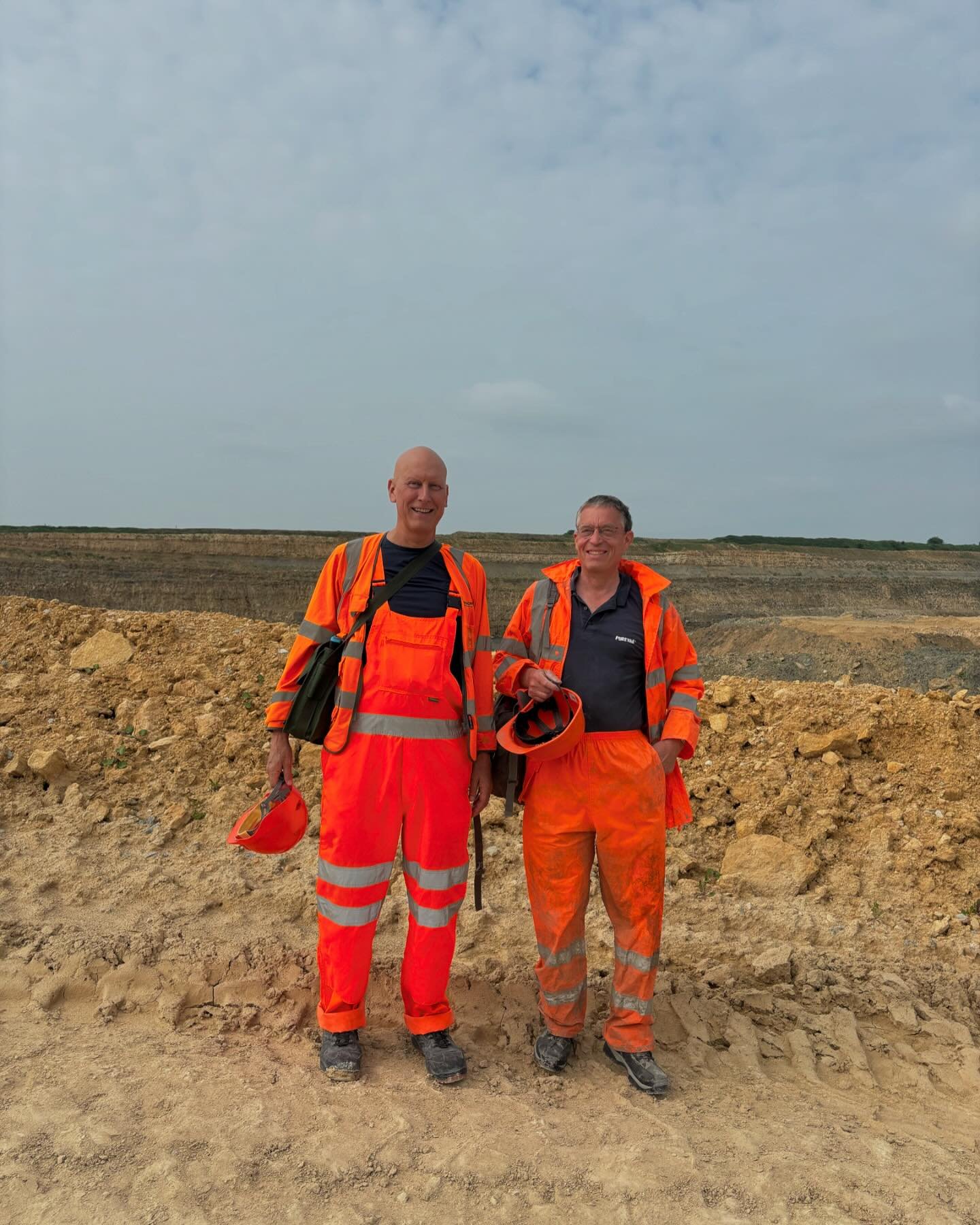 Fantastic time at the group field trip to Naunton Quarry on Saturday. We had a wonderful guide telling us all about the seven major formations of the Great Ooalite series and what they are used for around the Cotswolds, along with explanations of the