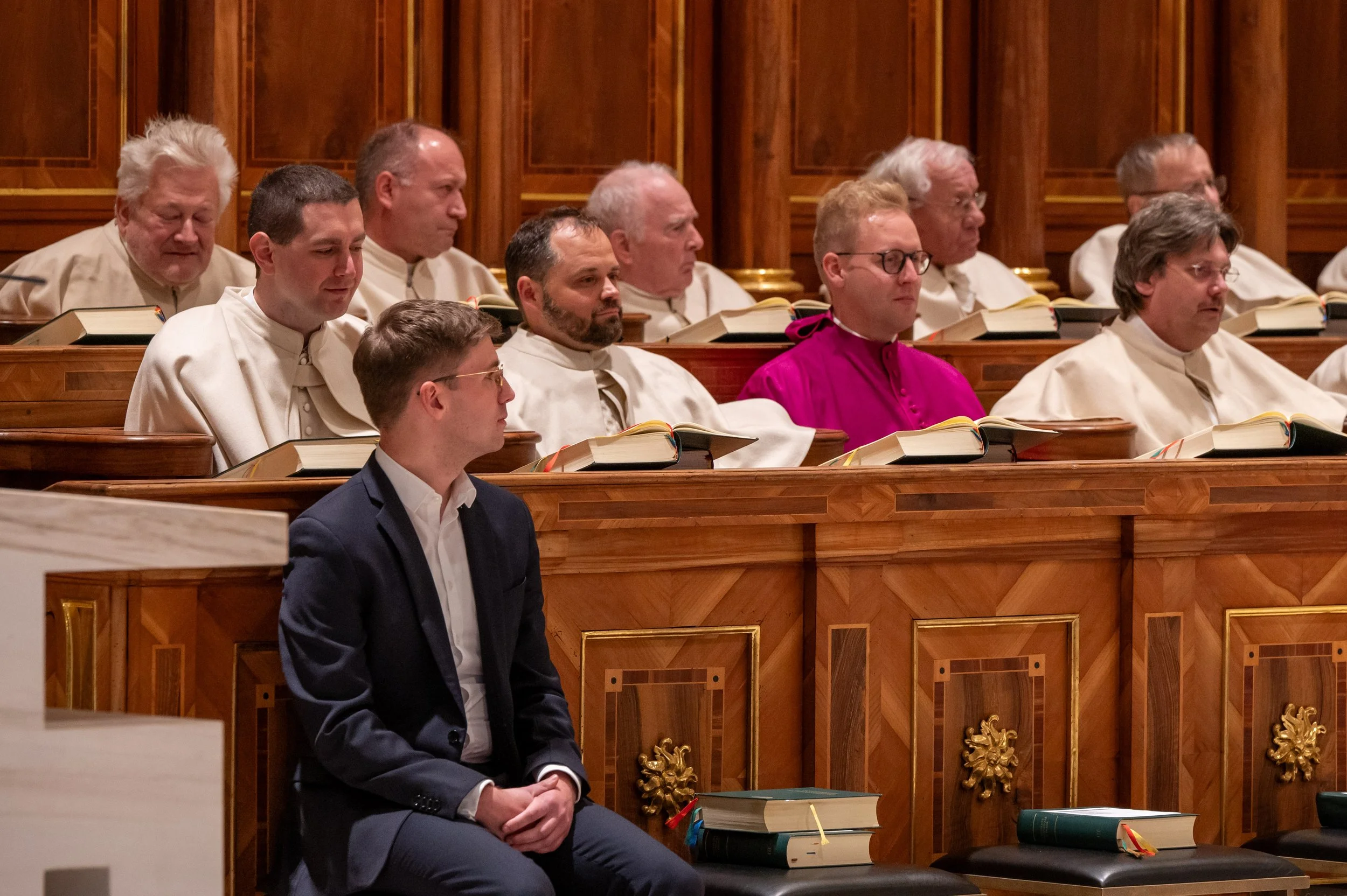 einkleidung-frater-severin-julian-prast-opraem-2024-11-24-c-stift-wilten-sigl-91.jpg