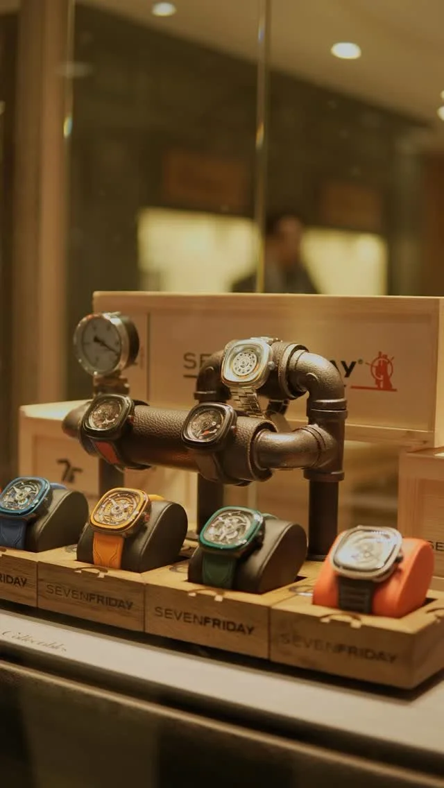 A walk through time!
The #SonrajYouthCircle participants took a guided tour of our exclusive watch boutiques at Dolmen Mall, discovering the stories and retail structure behind world renowned brands.
#collectibles_pk
#dolmenmallclifton
#sonrajpak