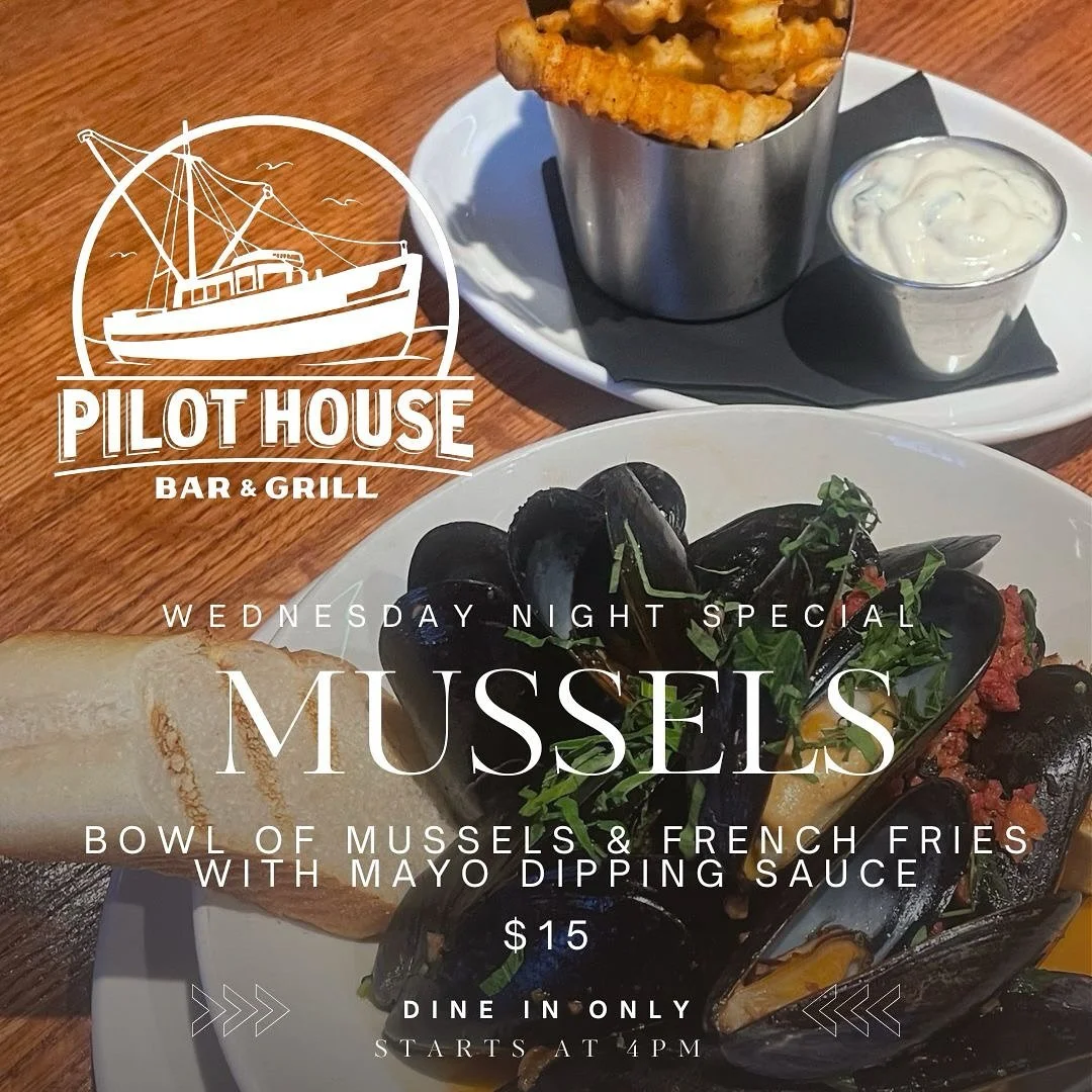 You can&rsquo;t beat this special 🙌
Every Wednesday after 4pm&hellip; enjoy a nice bowl of fresh mussels steamed in one of our four signature sauces with a small side of fries and garlic aioli for $15! 
💪🏽🍟💪🏽
Pair it with ice cold Carlsberg @ca