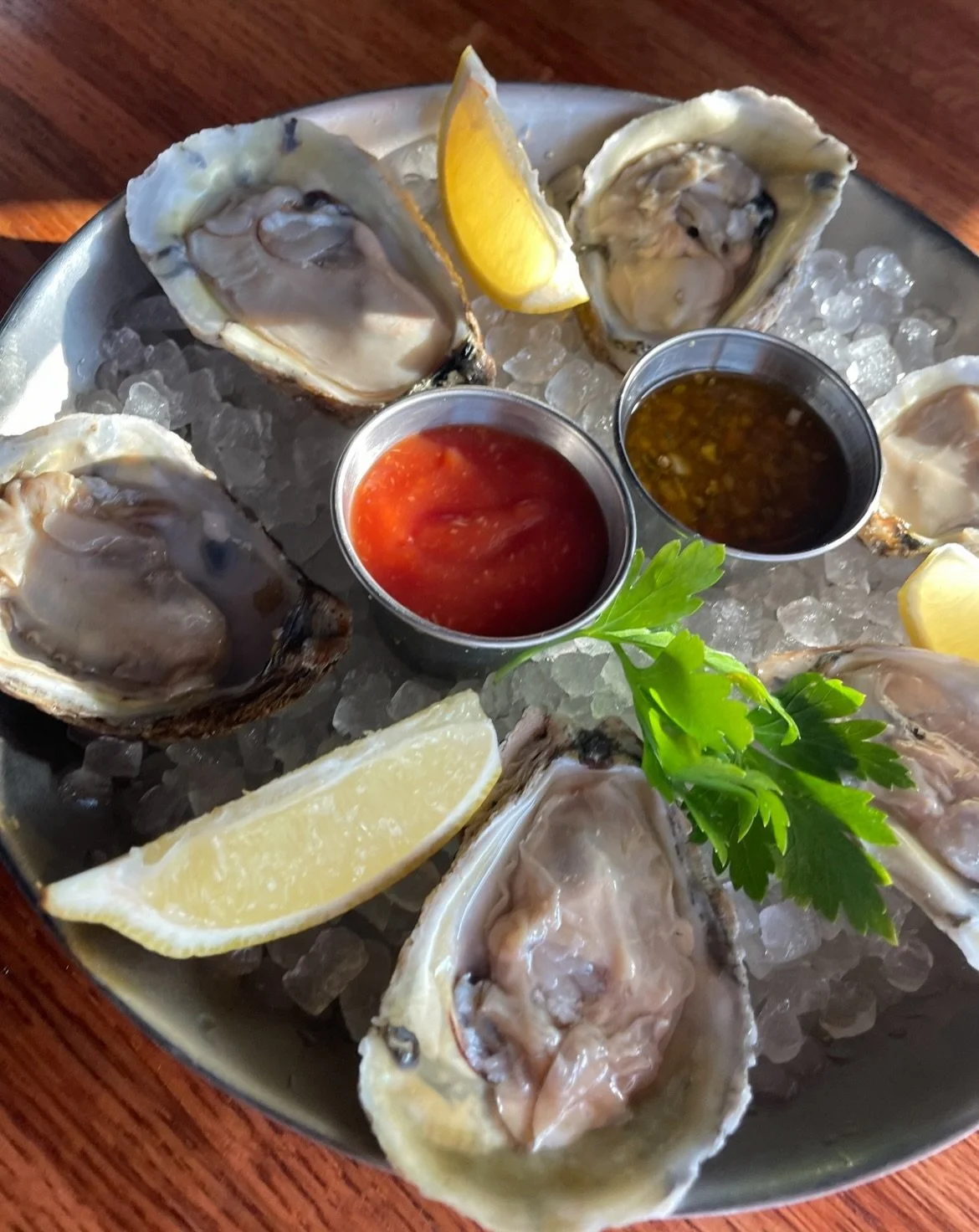 We made it through the week &mdash; time to unwind and enjoy these unseasonably warm temps.
Oyster Happy Hour every Friday from 5&ndash;7pm 🦪
Grab your friends and wine &amp; dine on oysters, sangrias, and spritzes.
Come for happy hour, stay for din