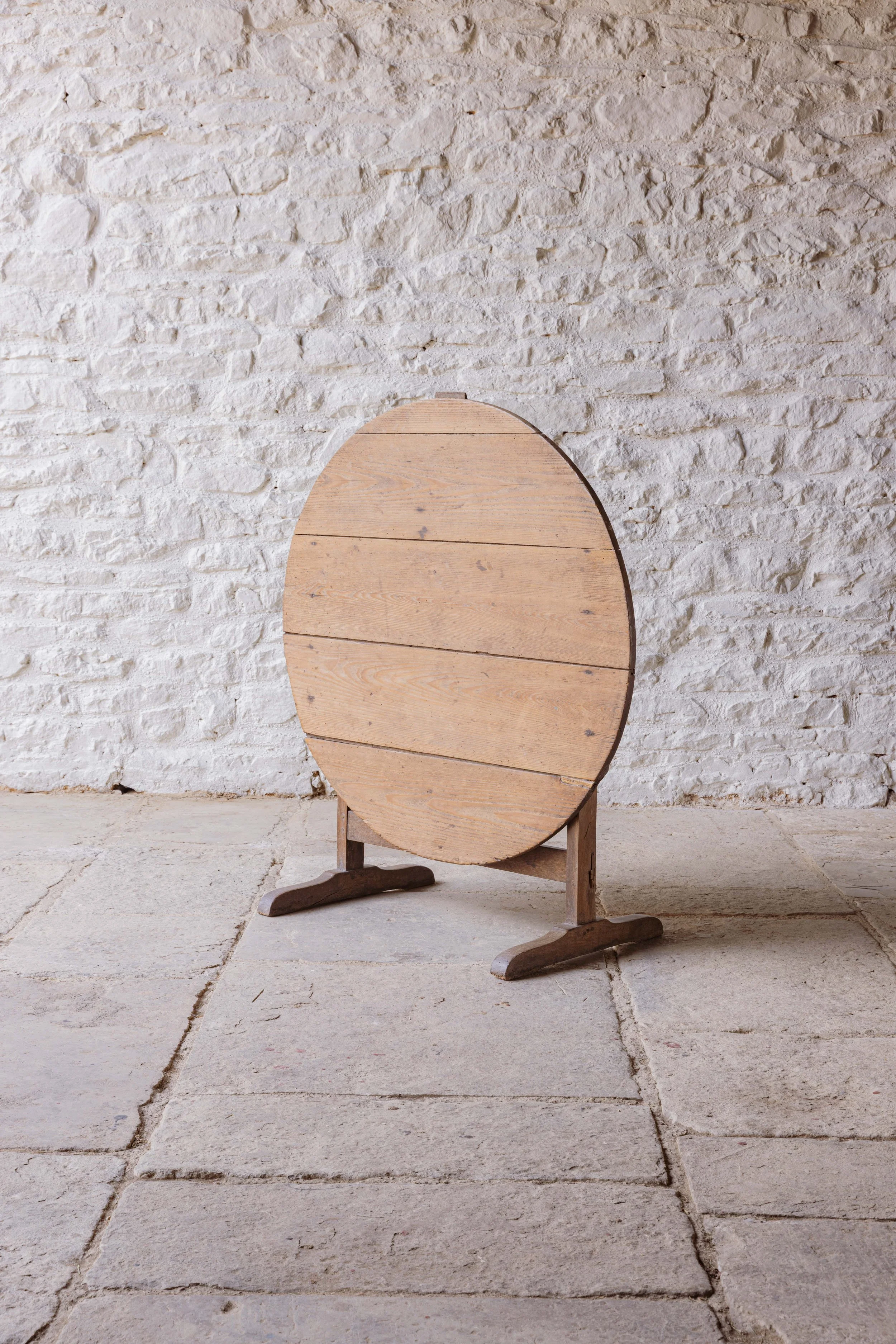 A Vendange Table