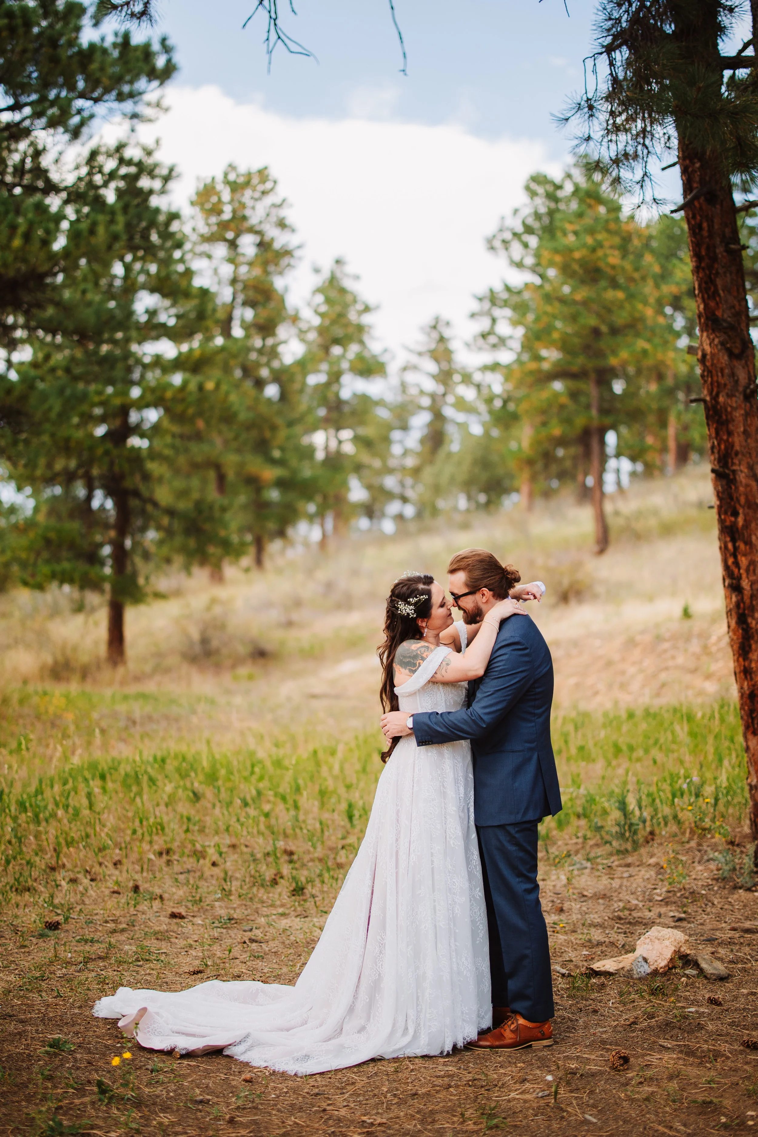 the bridge and groom in the woods 