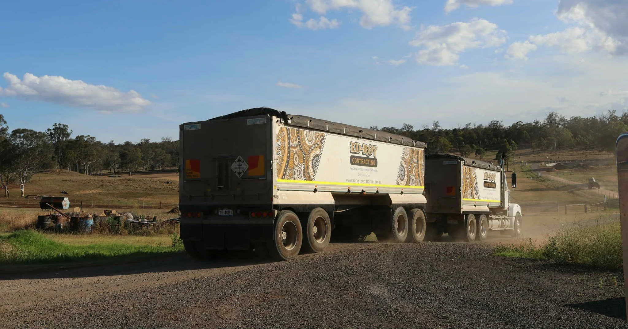 Peep the fresh look on Ed-Roy Contracting&rsquo;s truck with the graphics we printed last year! Even through the hustle of earthmoving, the wrap&rsquo;s still sharp, vibrant, and turning heads on the road. Need vehicle wraps that last and pop? Stikki