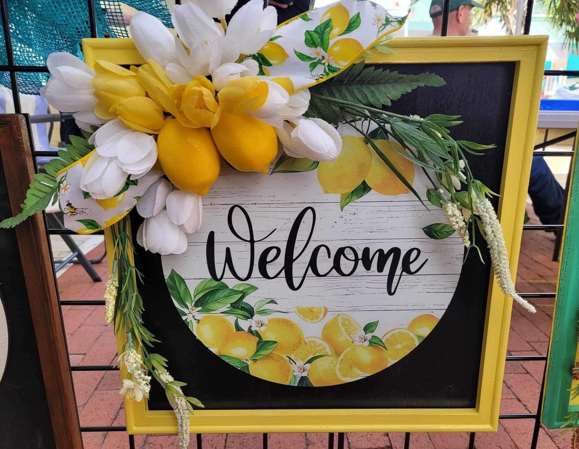 Lemon "Hello" Hanging Decor