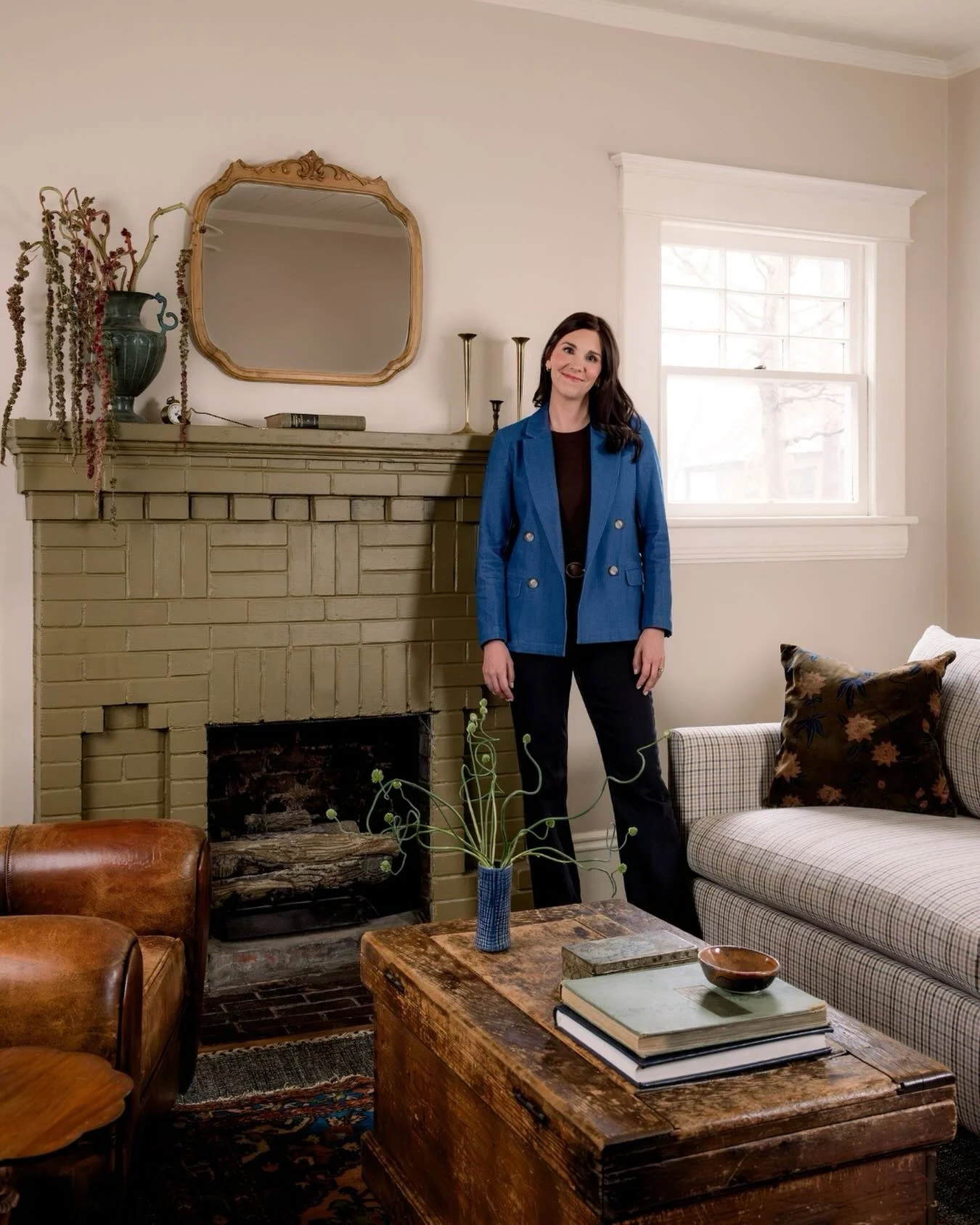 Happy Friday! New headshots are in and we shot some in my own living room ❤️. Life looks a lot different than it did a year ago, and I&rsquo;m finding my groove again: as a designer, as a business owner, as someone who occasionally washes her hair 😝