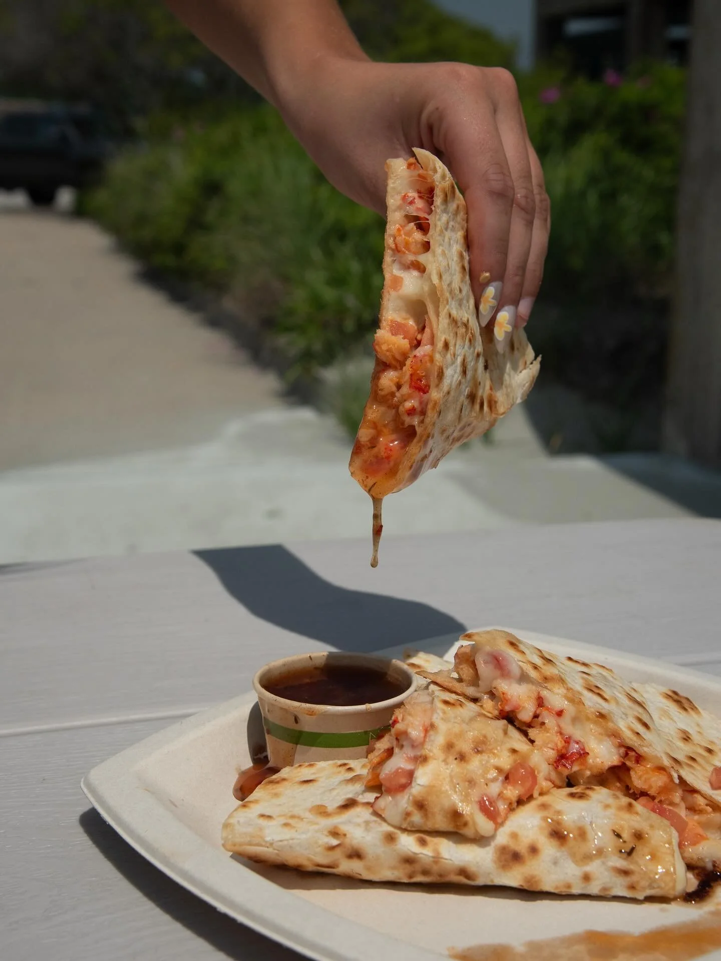 Lobster roll 🤝 Quesadilla

We&rsquo;ll be thinking about this one all off-season 😍💭
&bull;
&bull;
#eastonsbeachconcession #lobsterquesadilla #lobster #newengland #newportri