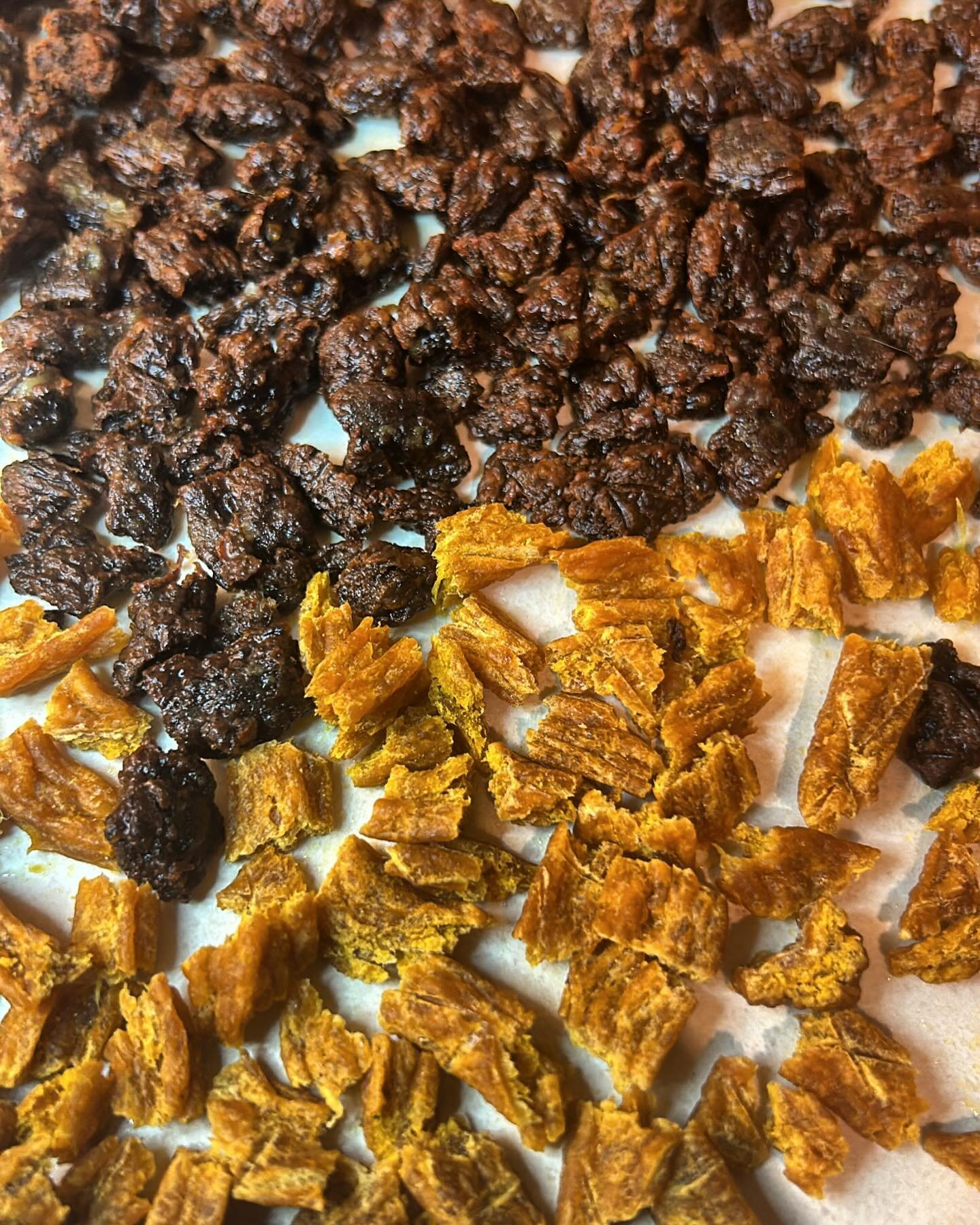 If you&rsquo;ve been searching for all-natural pet treats made with nothing but the good stuff, look no further then @jerkybons 

We&rsquo;ve got your pal&rsquo;s favourites on tap with our Island Chicken &amp; Island Beef Jerky Bons🍖🥕🥦🥩 now avai