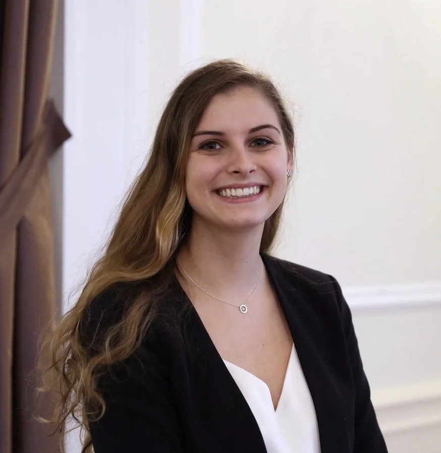 Amanda Makara Headshot