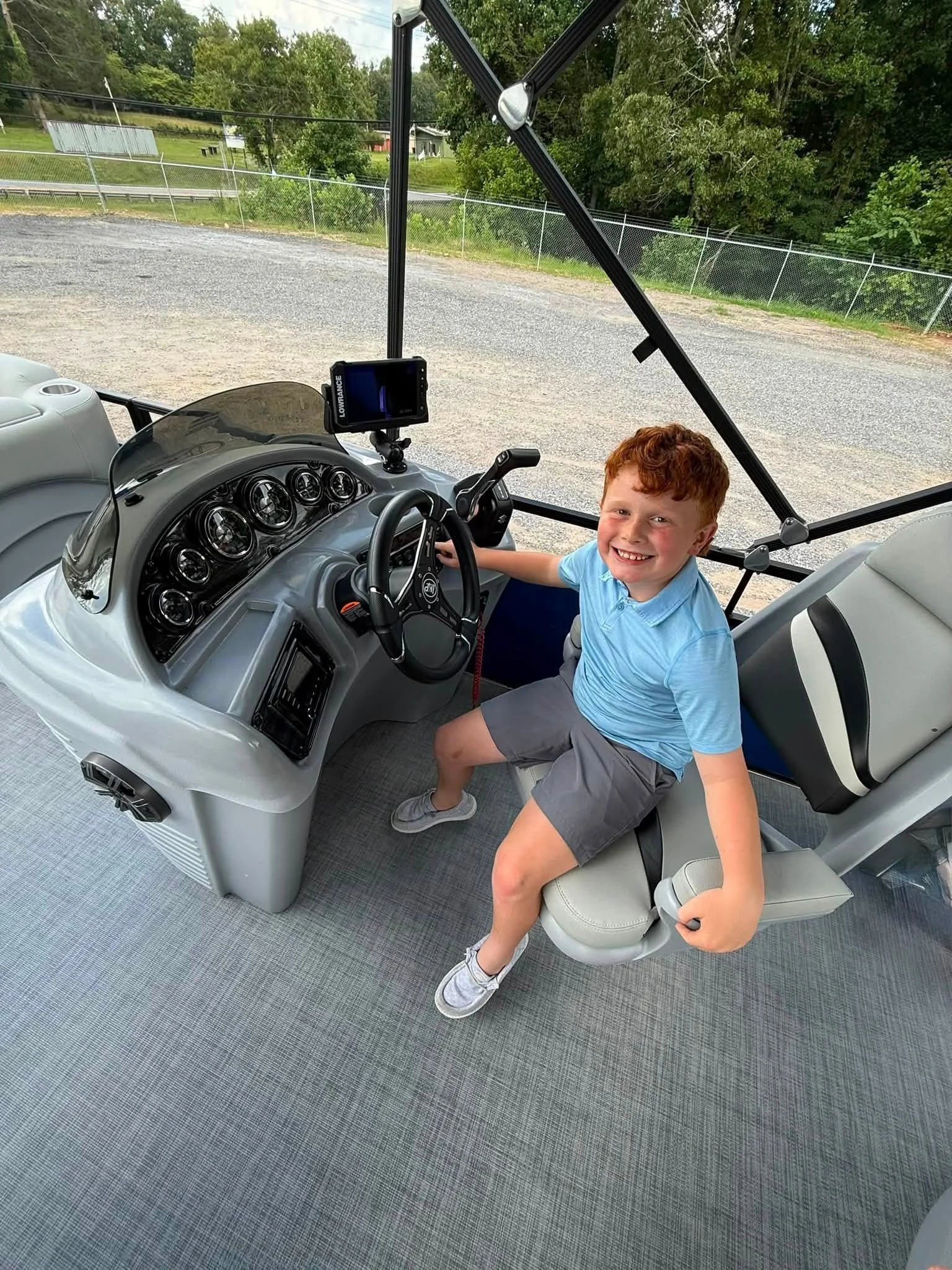 24' Leisure Kraft Pontoons made in Crossville, Tennessee
