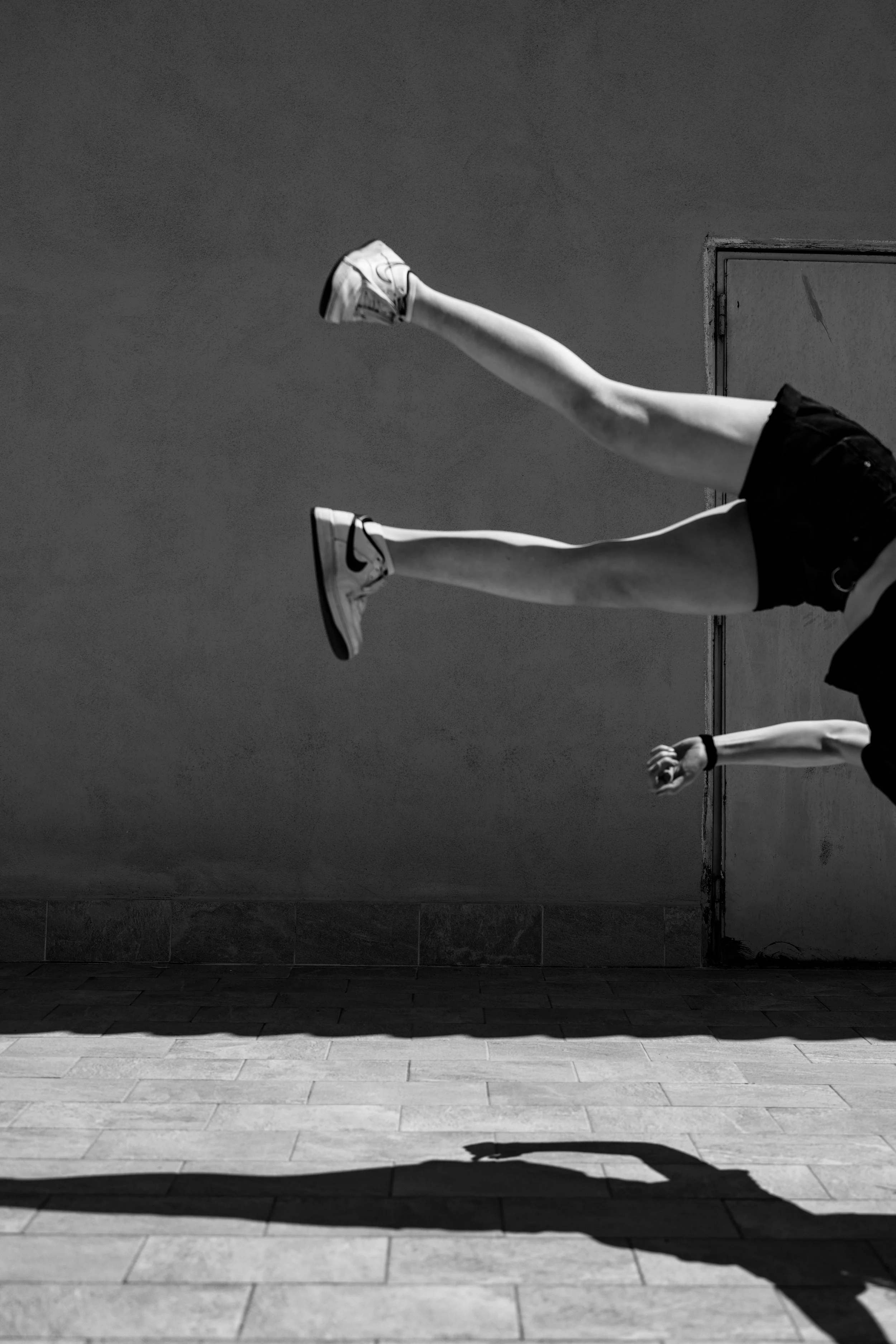 
The Flying Daughter Out of Sight BNW
