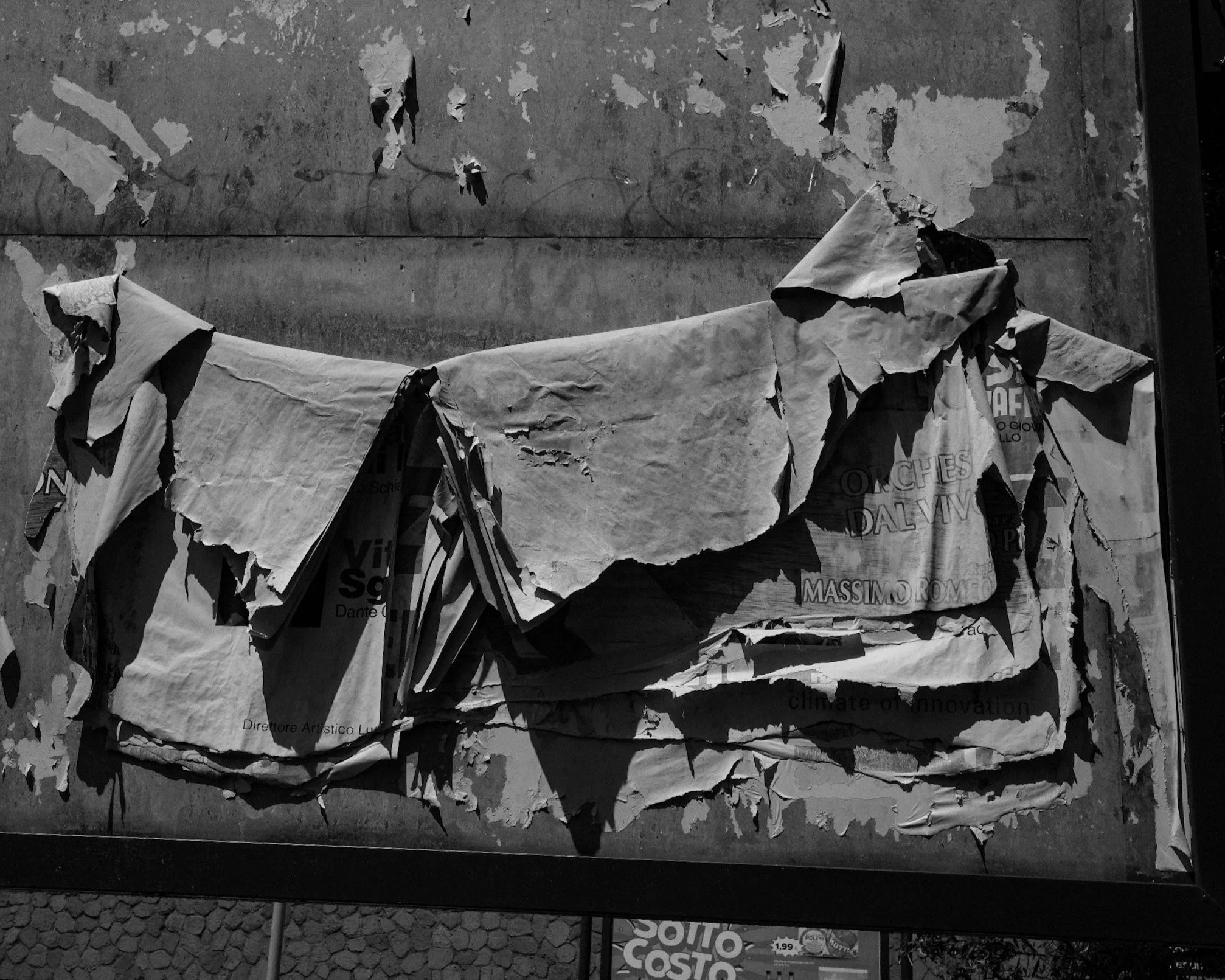 
Street Art BNW Old Products Rome Italy
