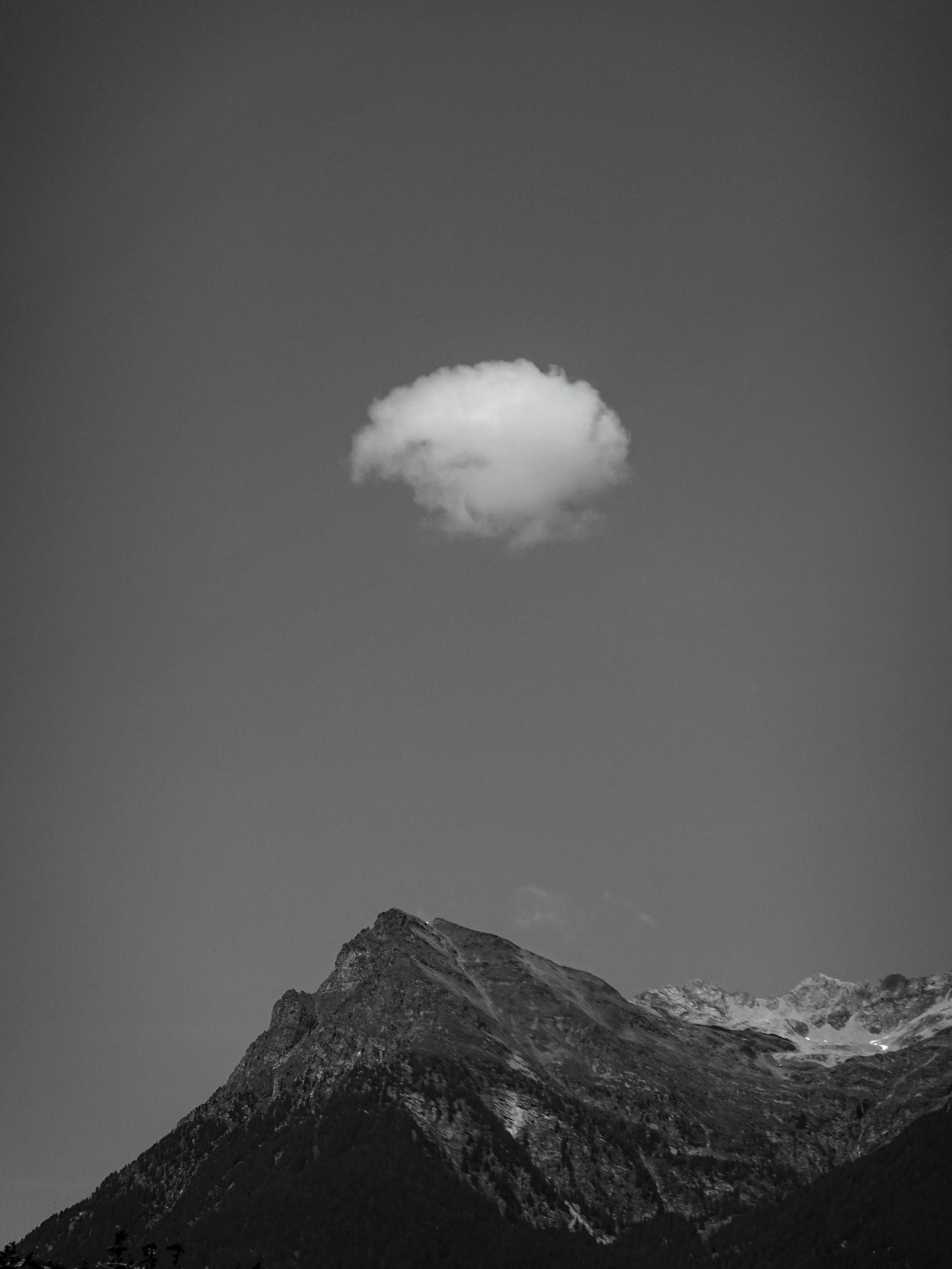 New_MO_Minimalist Mountain View.JPG