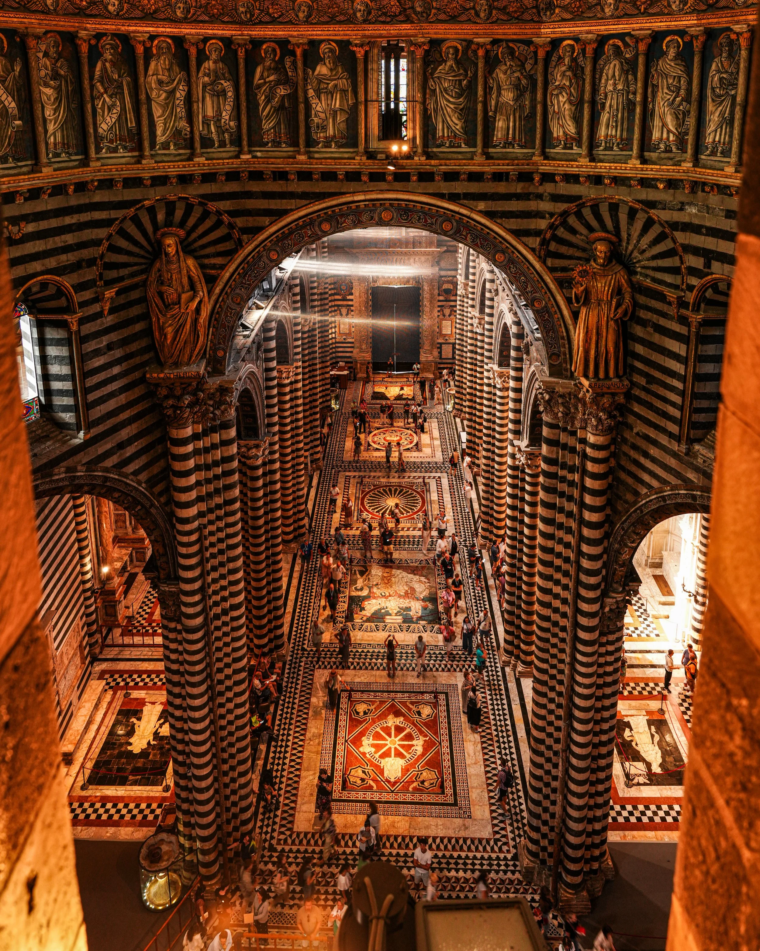 Church Interior Duomo Siena Italy 2
