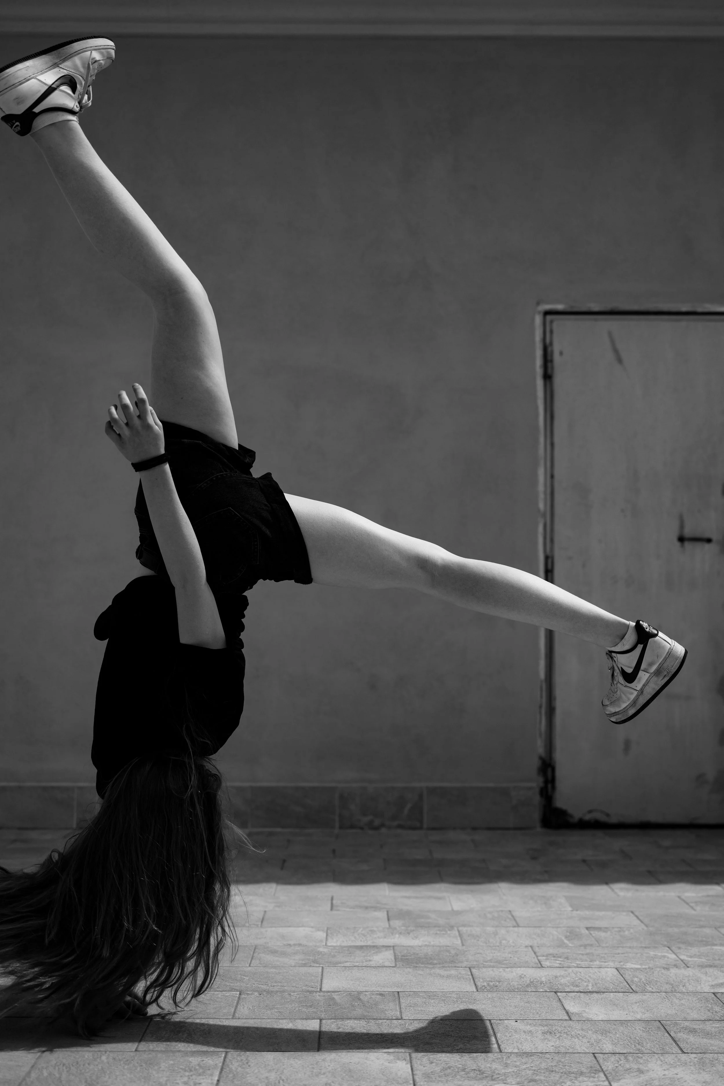 The Flying Daughter Vertical Jump BNW
