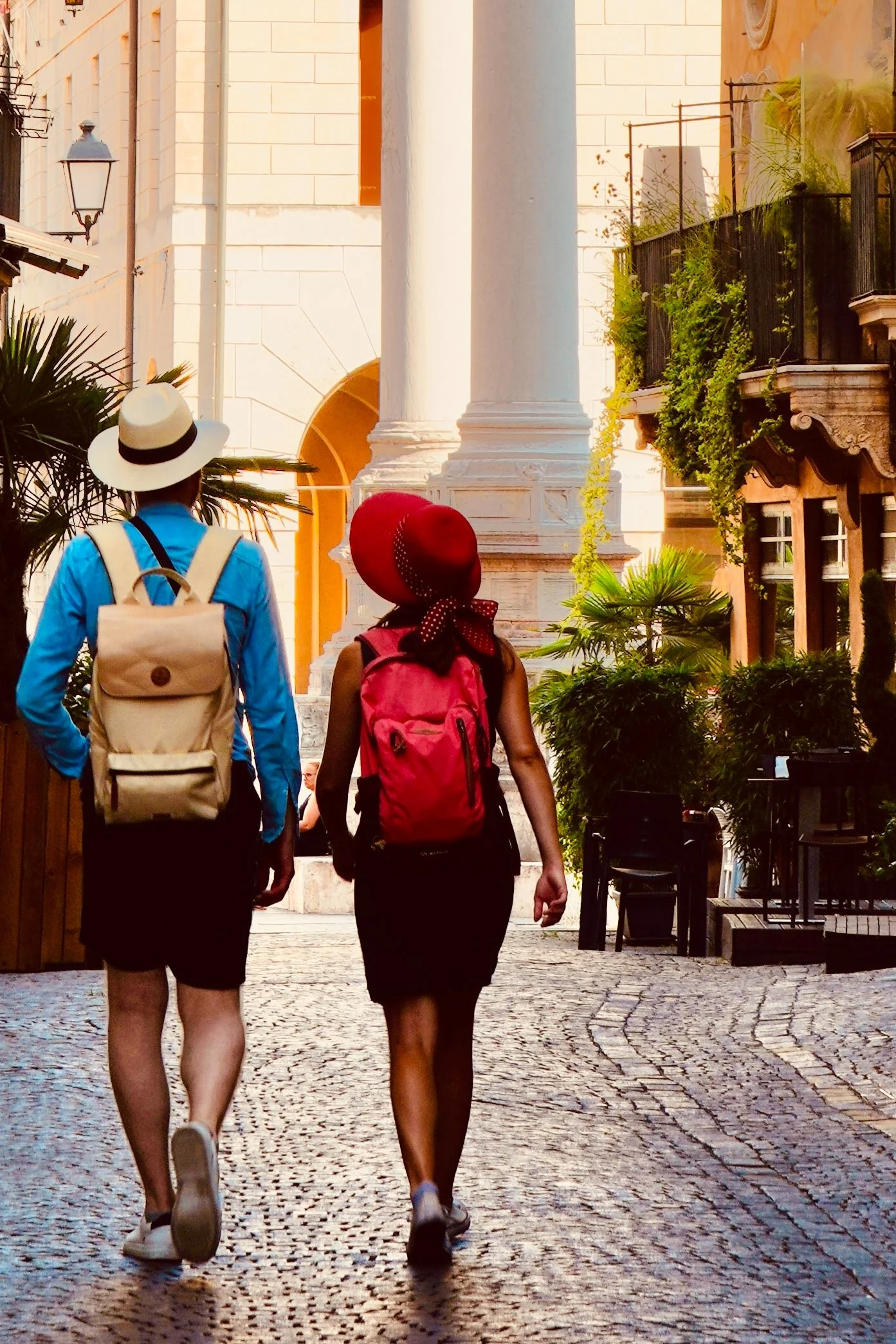 Portrait Couple Street Italy
