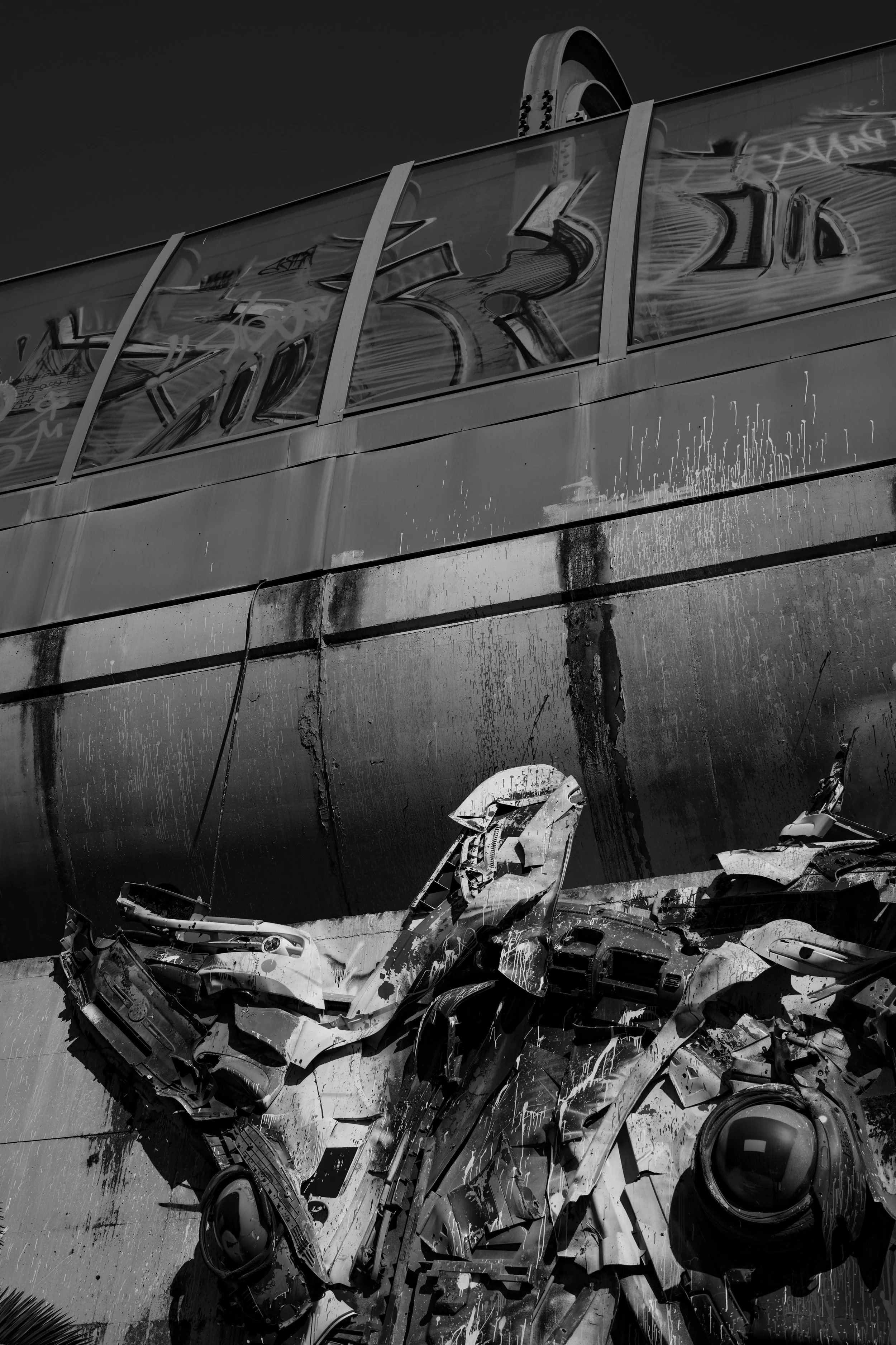 
Street Art Brutal Rome Italy BNW
