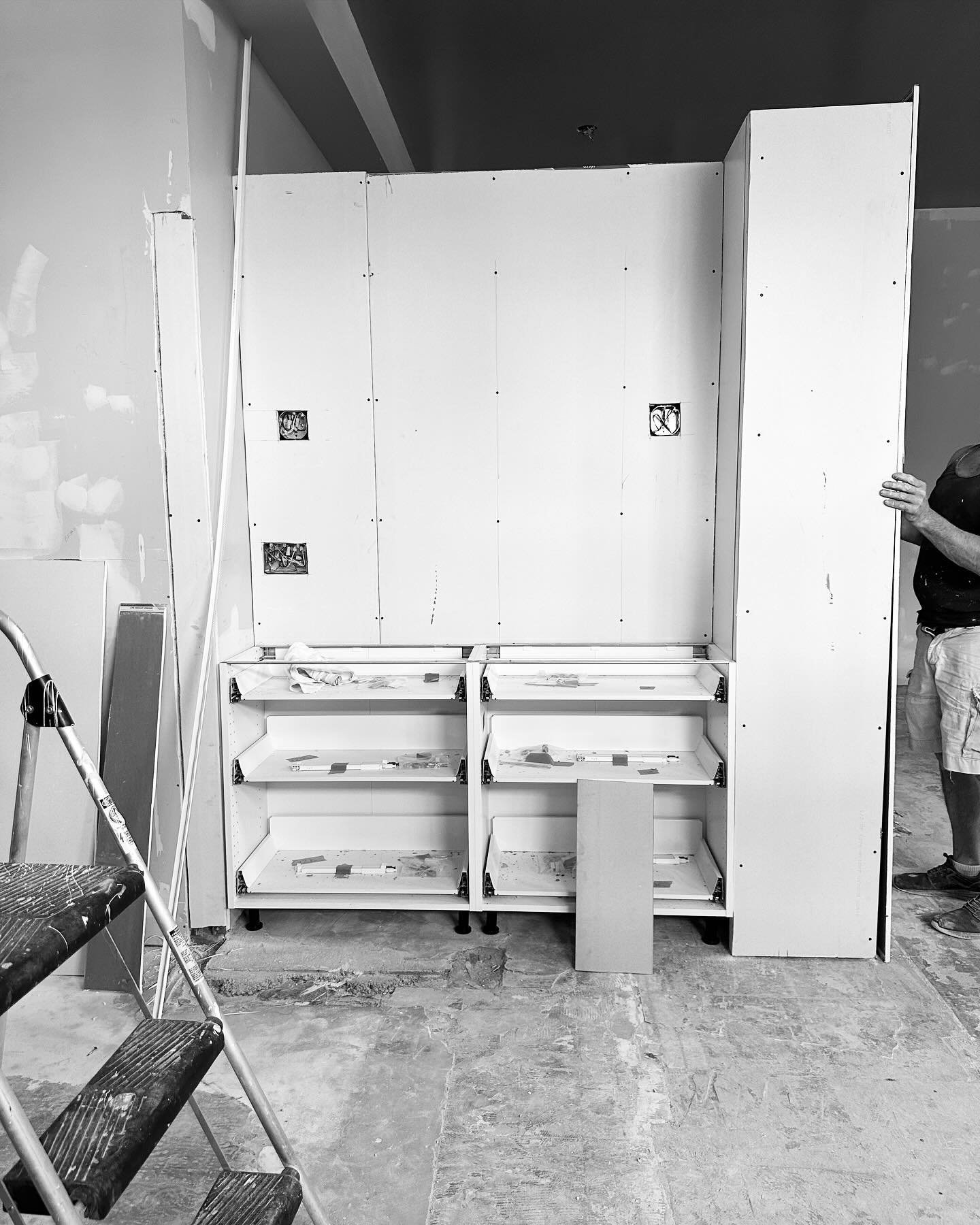 To be able to accomplish more stylists to serve you, we added an additional station, making it 4 chairs! When at capacity, we will have room for up to 8 stylists to share and work out of our space. We have 4 stylists now and will always be looking f