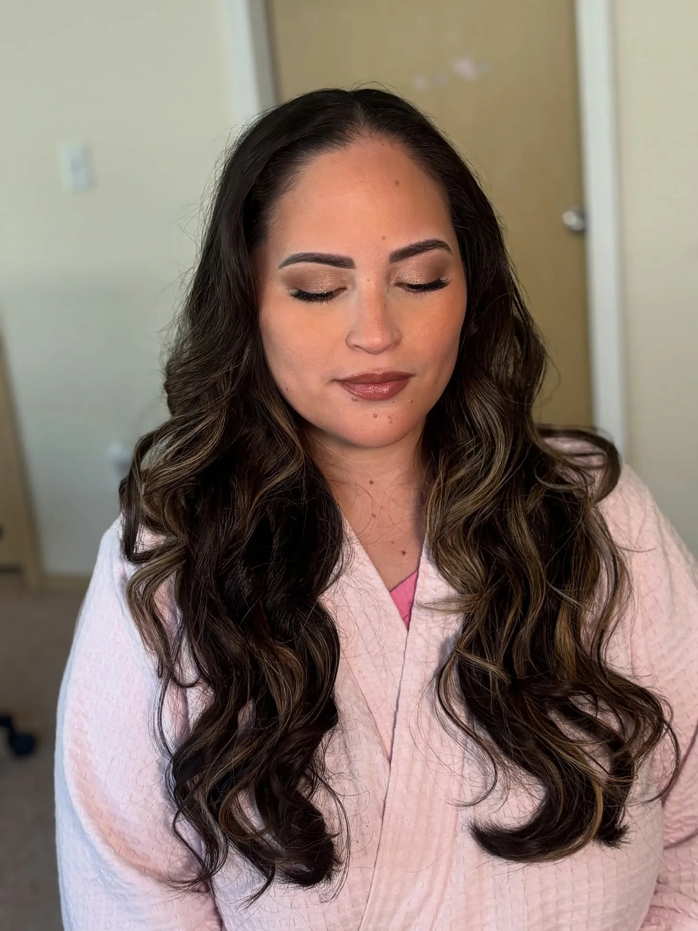Wedding Guest Makeup for my girl Tia 💍✨ Thank you for the house call, i loved catching up with tou! 

#kitsapmakeupartist #makeupartist #washingtonmakeup #seattlemakeupartist #kitsapmua #mua #bridalmakeup #weddingmakeup #kitsapbridal #seattlebridal 