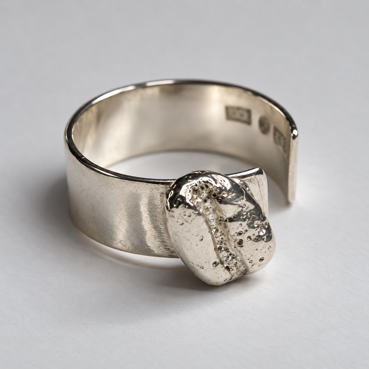 Daily Ritual - Coffee Bean Ring (adjustable)