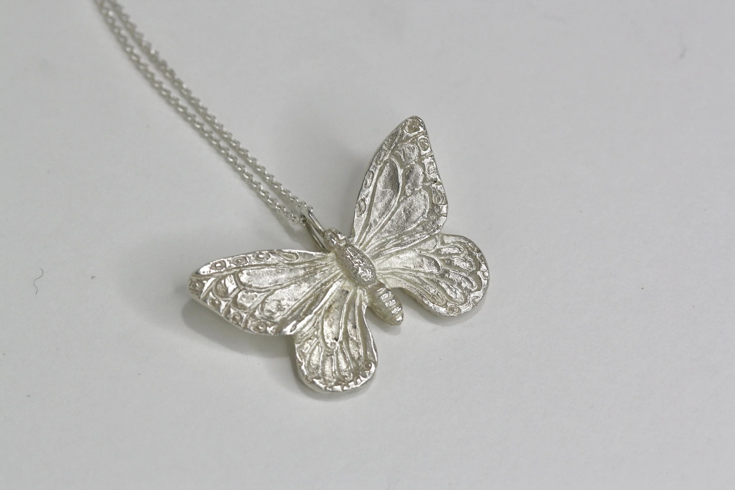 Dagfjäril - halsband