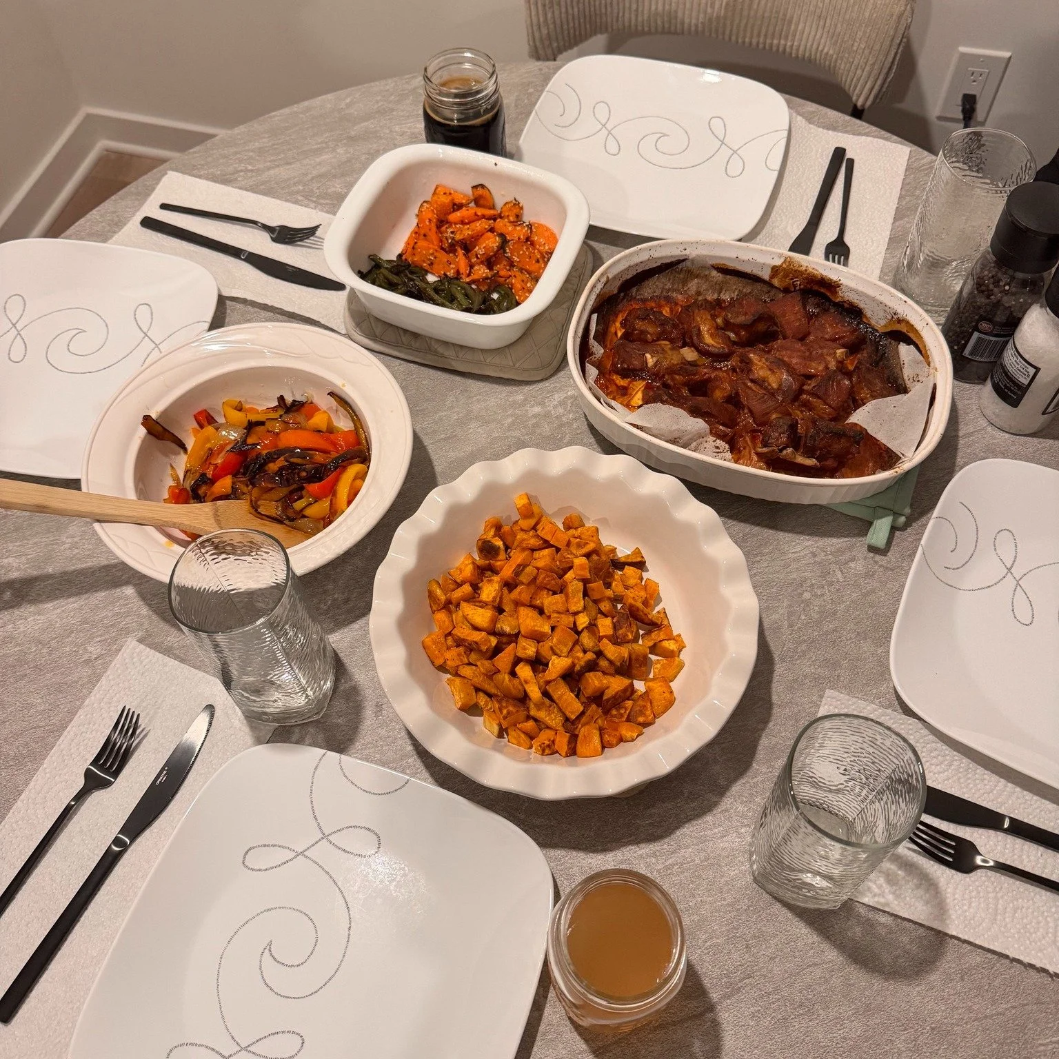 Since moving to Philadelphia, I have had some really amazing neighbors. There&rsquo;s something about living in the same building that can really bring people together, and I am so thankful for the people I share a hallway with!

I mean, look at how 