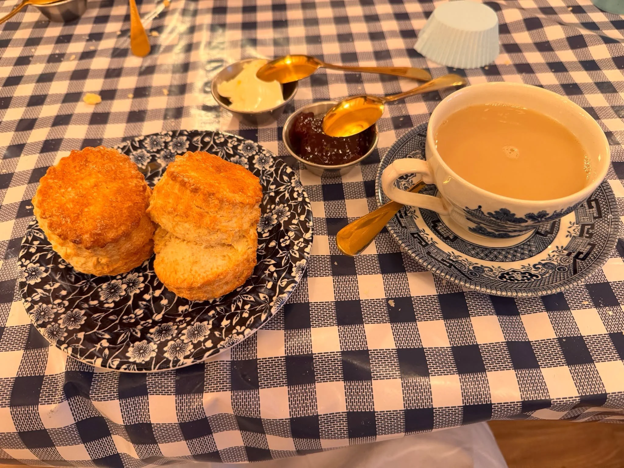 There is something about being able to solo travel that I think most people take for granted. I am an only child and an introvert (I realize this may come as a surprise to some of you), so I am very thankful for being able to travel solo every once i