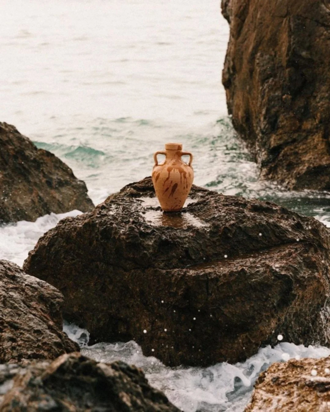 Th&aacute;lassa /&theta;ά&lambda;&alpha;&sigma;&sigma;&alpha;/ (n.) &mdash; the sea

Where everything begins and returns.
Salt on stone, the vessel waiting in the tide &mdash; a quiet call from the Aegean, inviting you to pause, to sip, to drift. The
