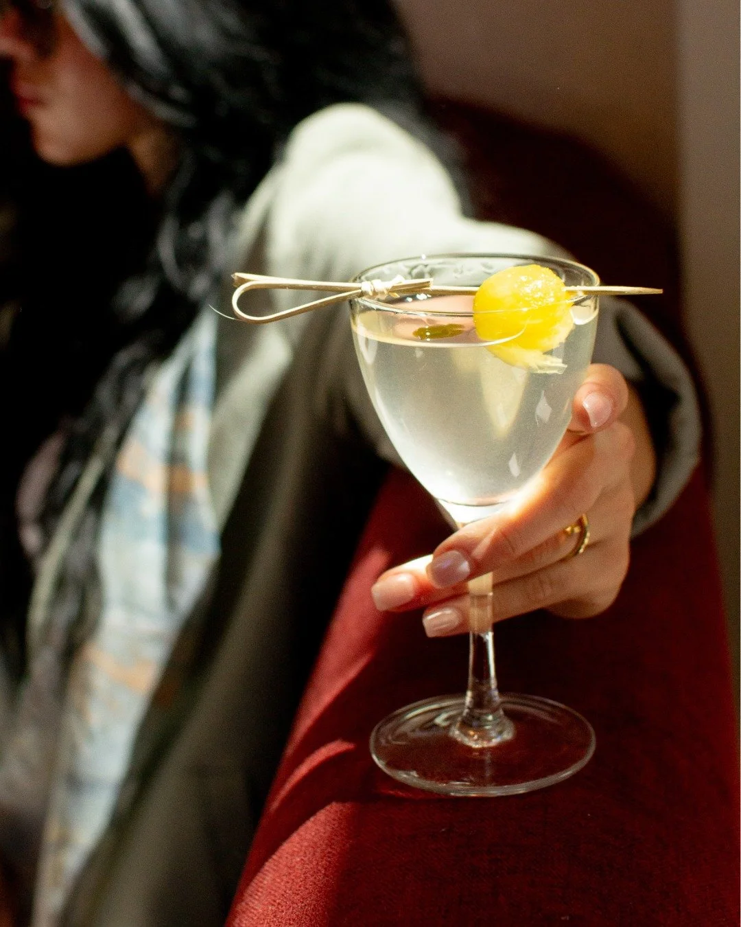 Bright, coastal, and made for lingering a little longer.
The kind of drink that arrives right when the table decides no one&rsquo;s going home early.