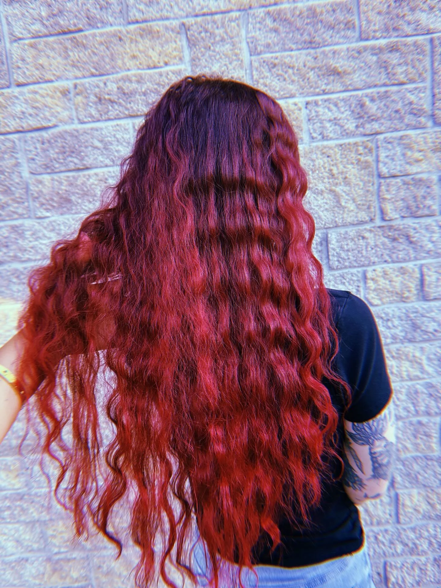 Hair that speaks volumes ☑️ 
&bull;
&bull;
Bold, beautiful &amp; vibrant reds 
&bull;
&bull;
Your hair is a part of your story .. May you write it boldly ☑️
&bull;
&bull;
#Redhair #redhaircolouring #redhaircolour #redead #vibrantred #redken #redkenre