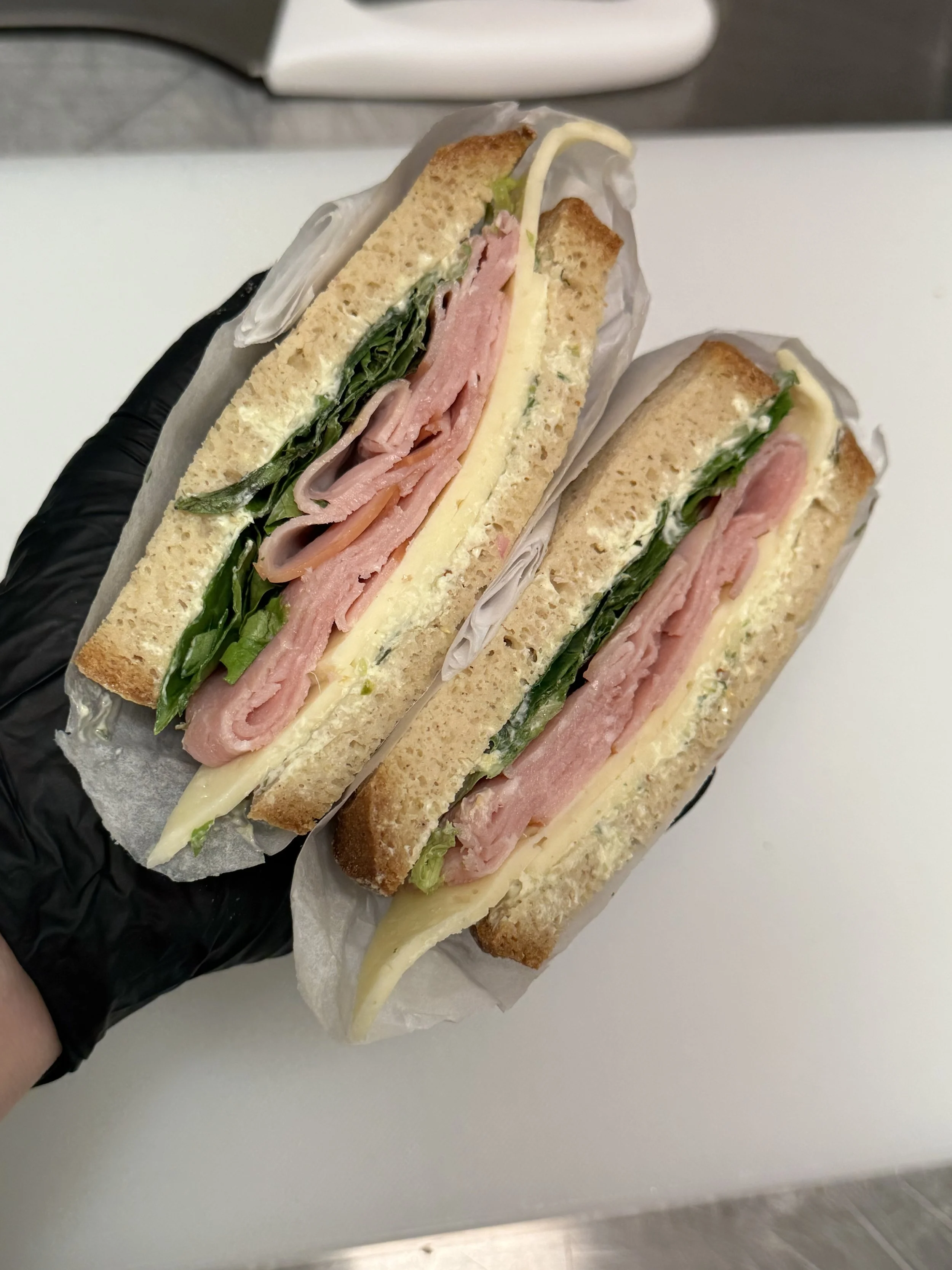 Pickle My Hammy Deli Sando