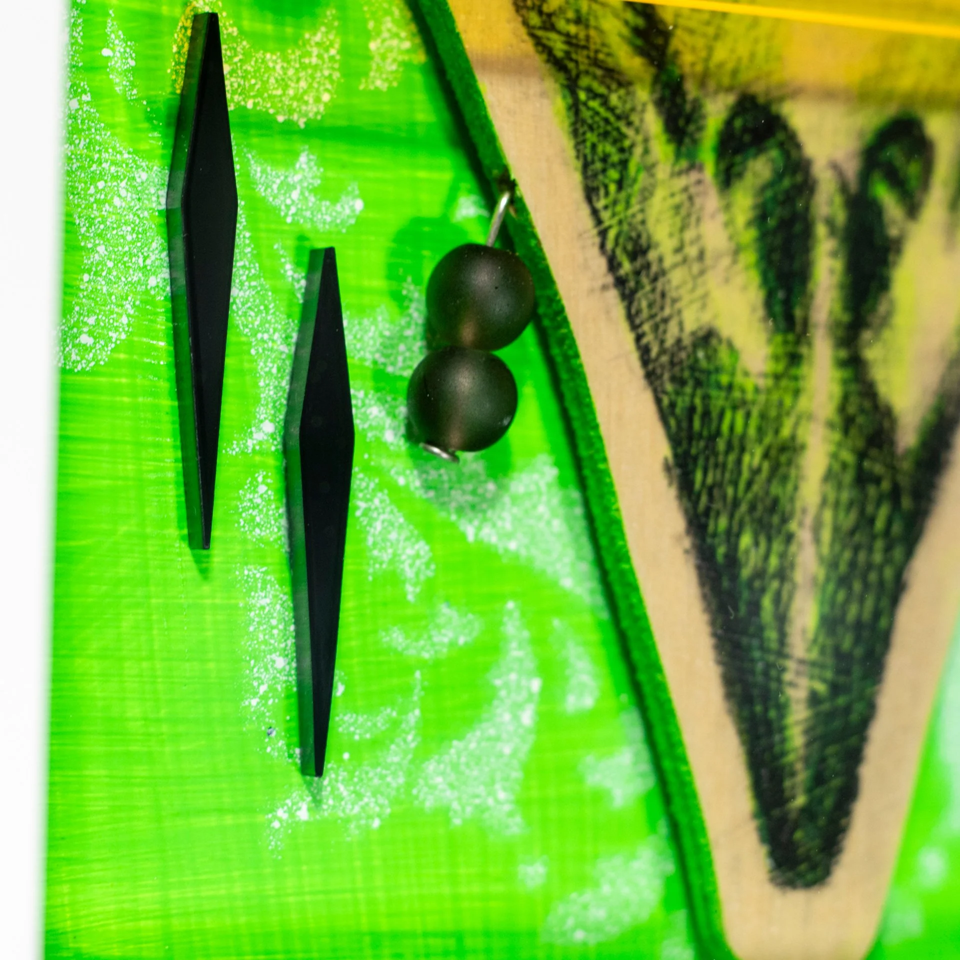 genesis-relic-4-detail3.jpg