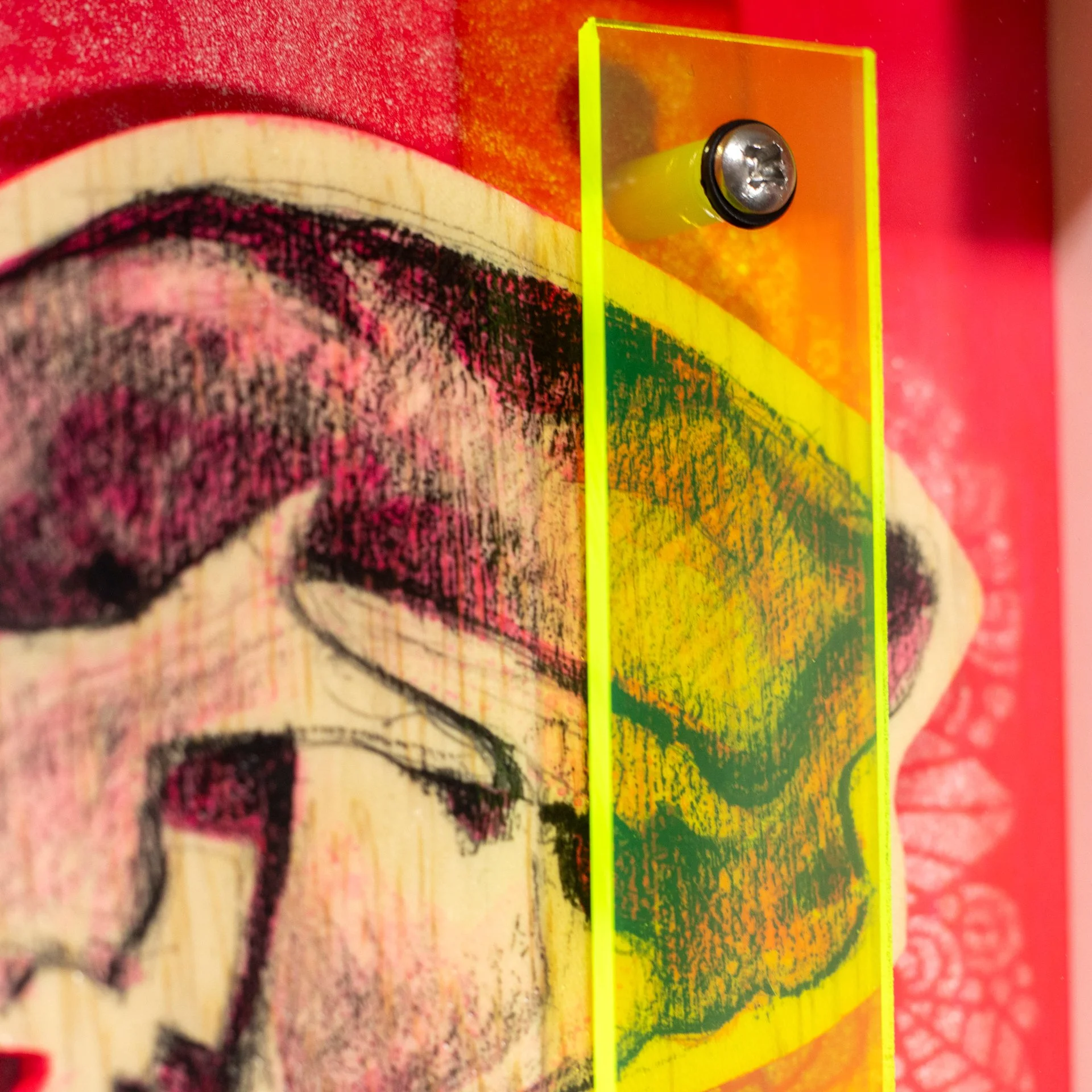 genesis-relic-1-detail2.jpg