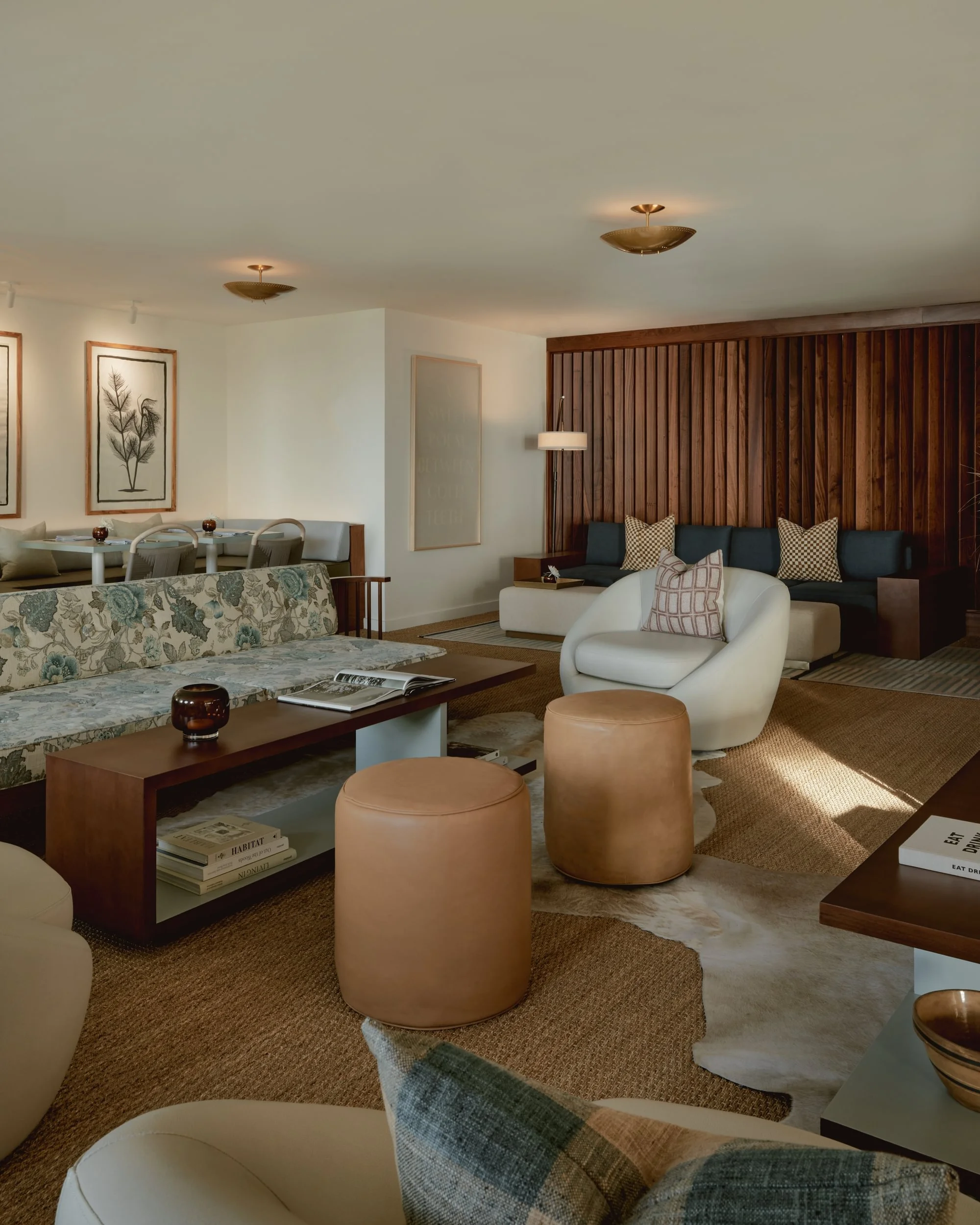 Hotel Lucine 38 - Large.jpg