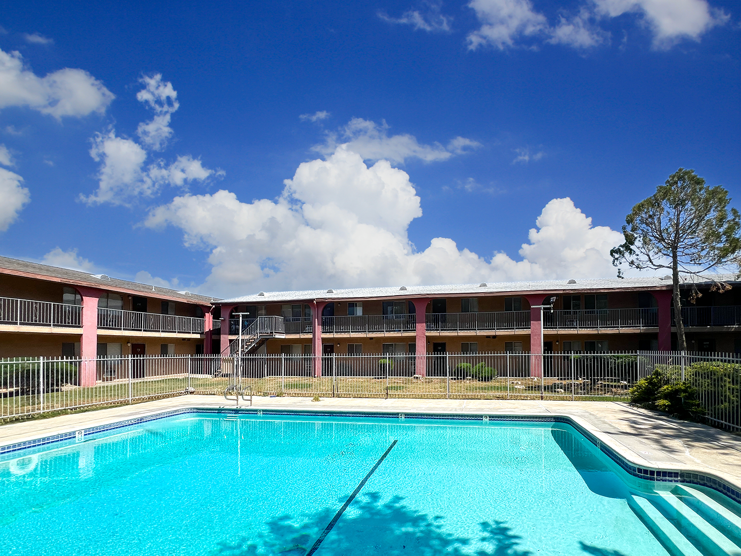 Avalon-2-Resized (3).png