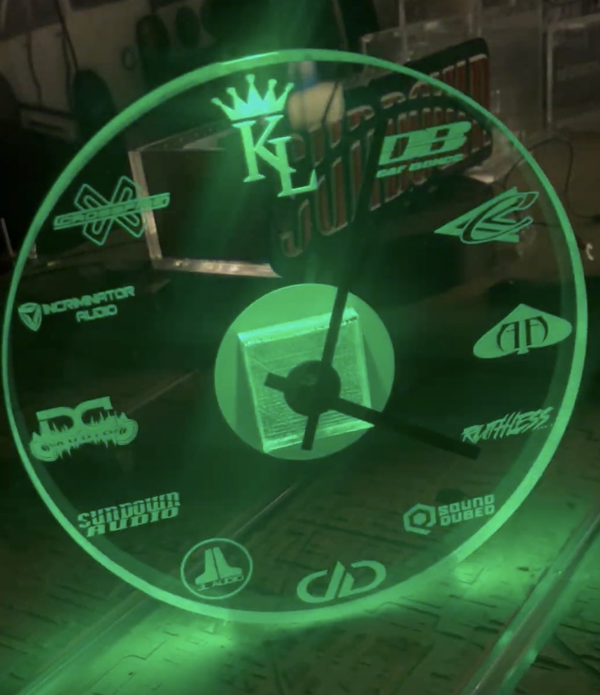 clock1.jpg