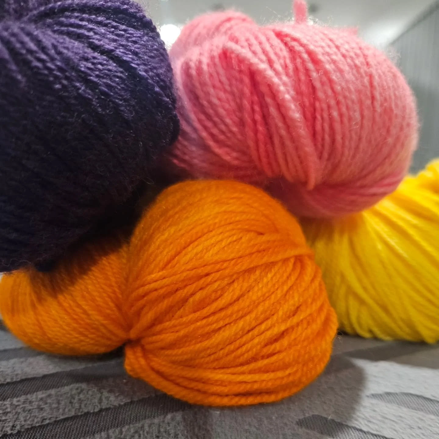 I think I have made a decision on colours for the Westknits MKAL. All colours dyed by me. I am a but late casting on, but I have a 3 yo that has not adjusted well to daylight savings and it has taken up my night time knitting time. Things are startin