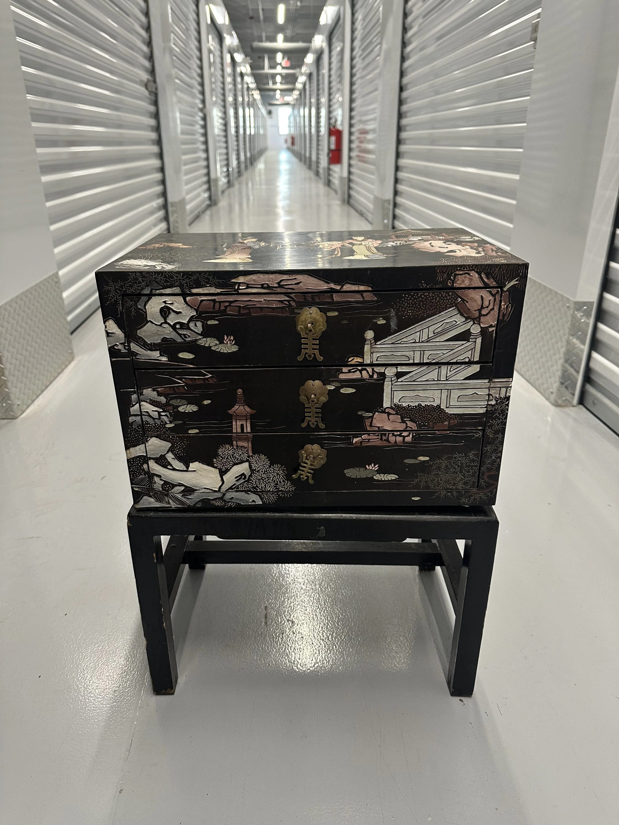 Marblehead Estate Sale (Copy)