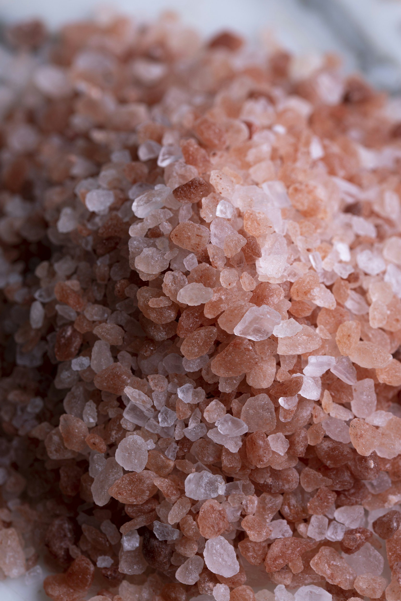 Hive Air vs. Salt Rooms: How Apitherapy Stands Apart in the World of Respiratory Therapy