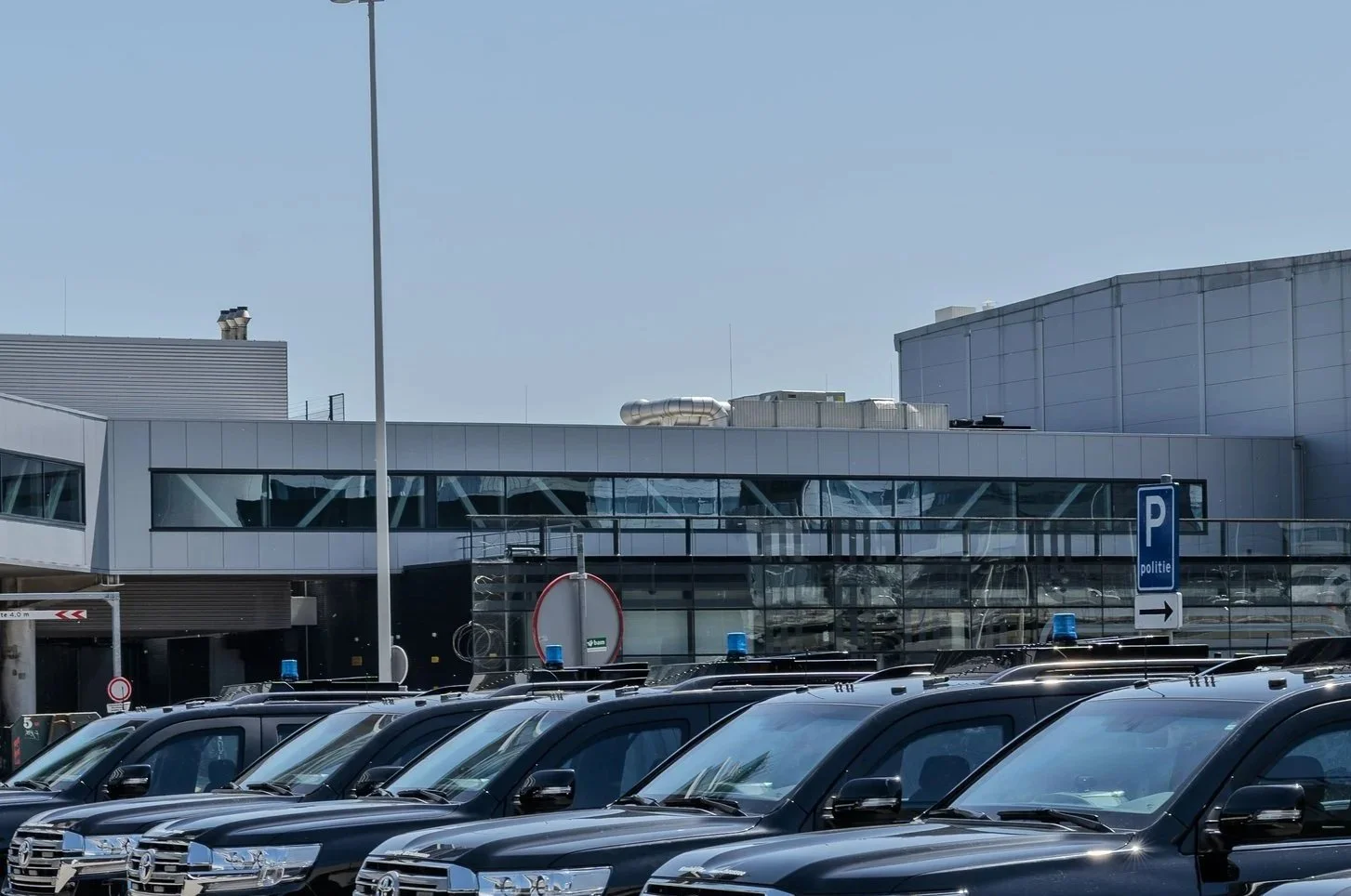 airport+to+hotel.jpg