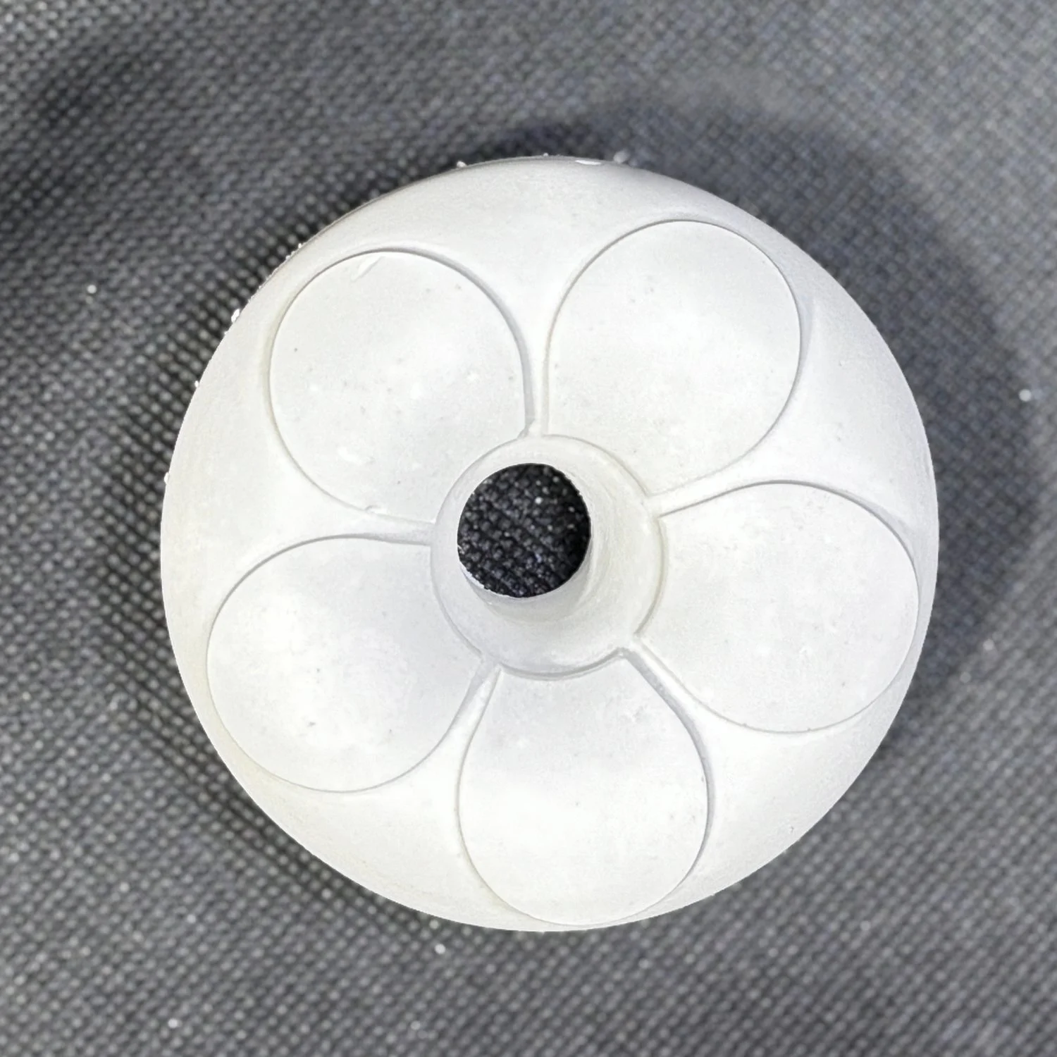 Figura de yeso de dona para pintar, estilo 1. Medidas: 7 × 7 cm.
