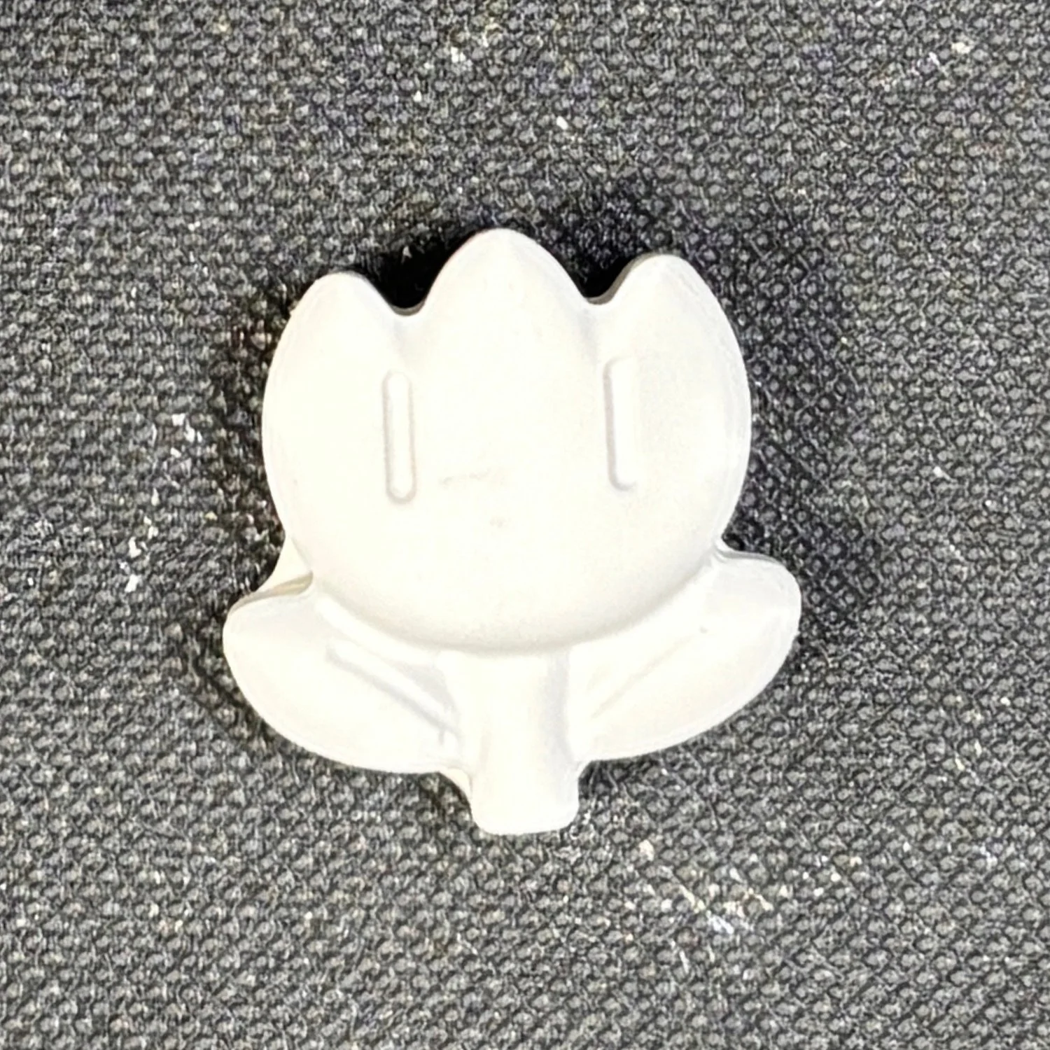 Figura de yeso de flor para pintar, estilo 2. Medidas: 3,5 × 3,5 cm.