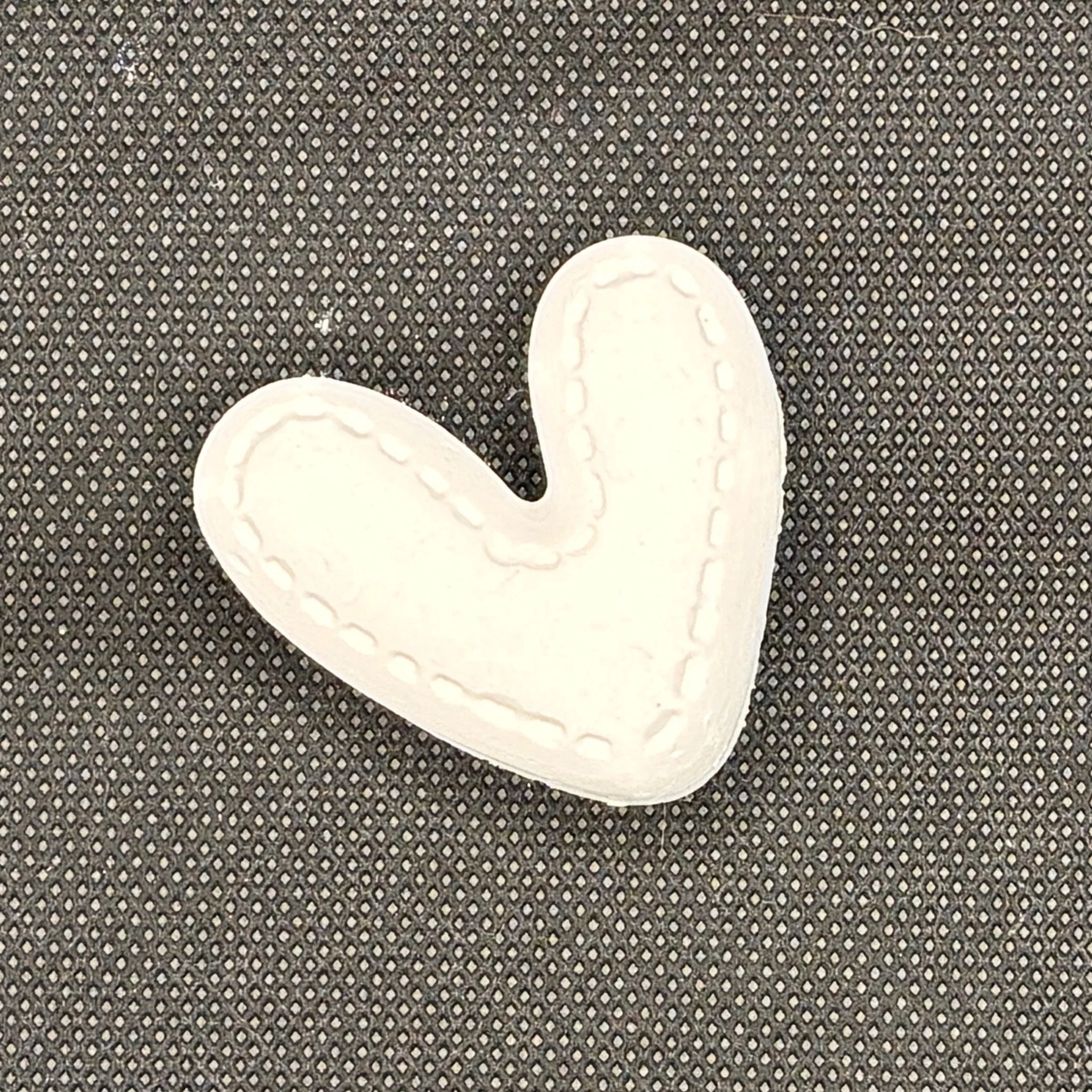 Corazón de yeso con borde para pintar – CREAX Costa Rica